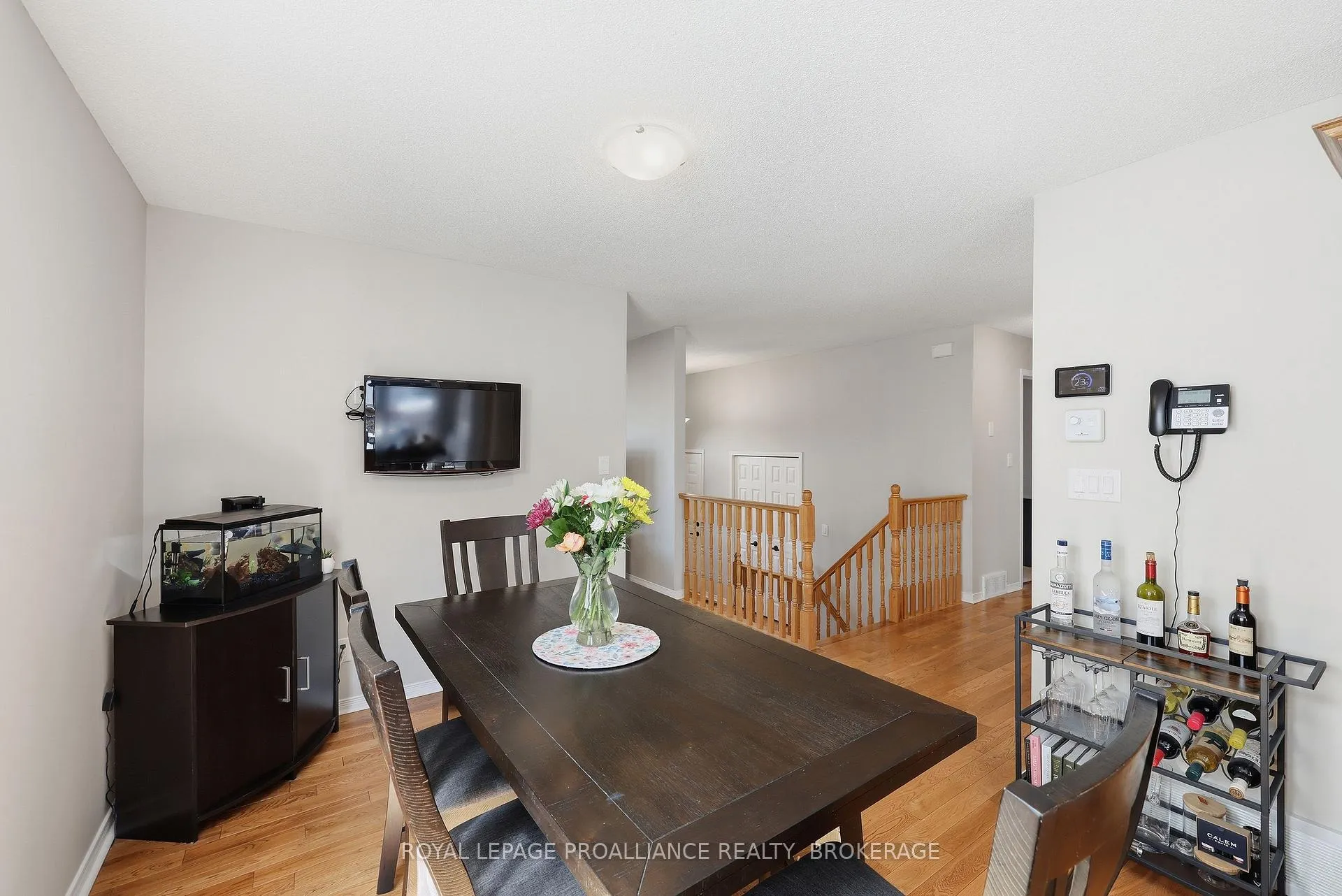 Photo 10 of 1380 Fisher Crescent, Kingston, City Southwest — HOMEH