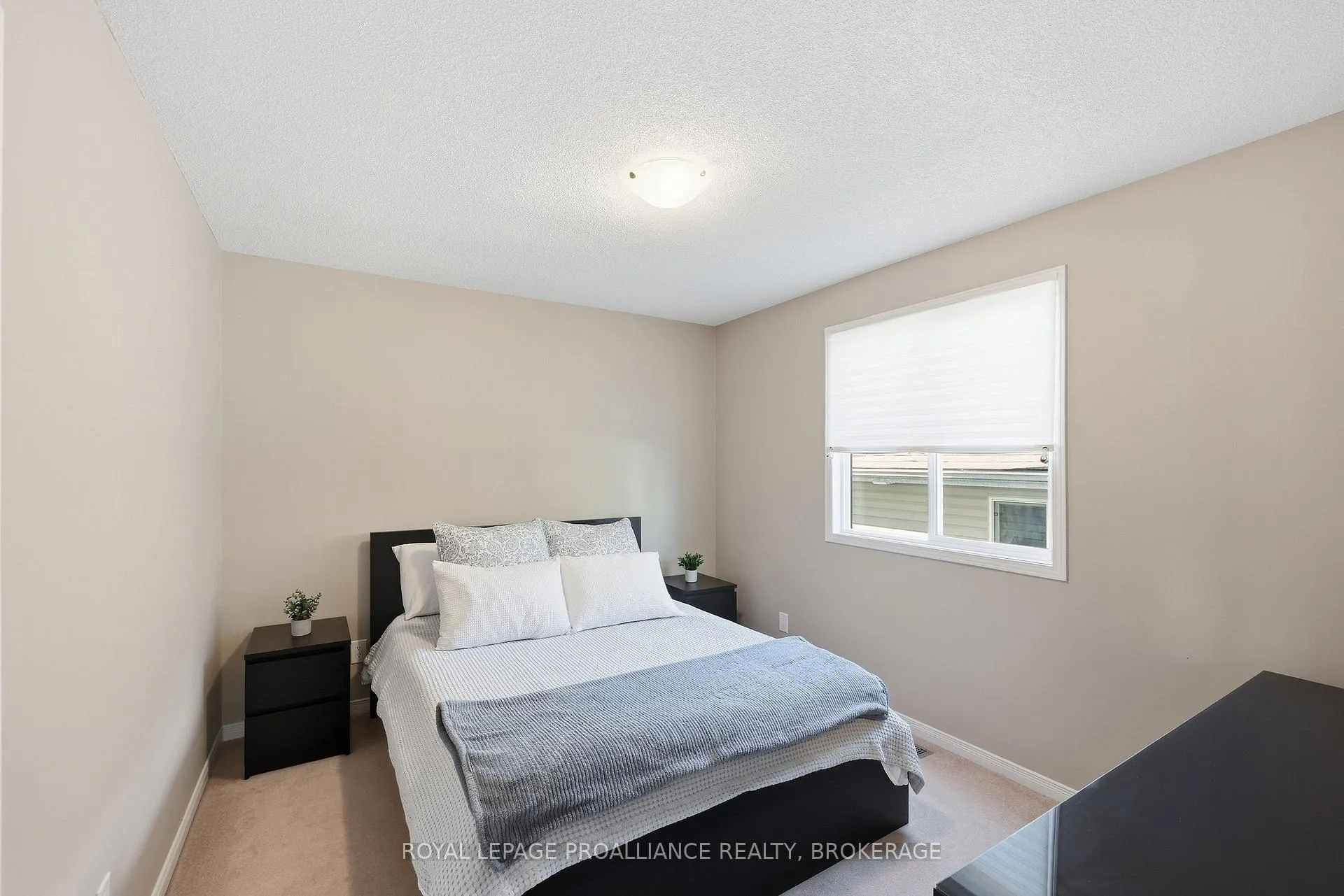 Photo 18 of 1380 Fisher Crescent, Kingston, City Southwest — HOMEH