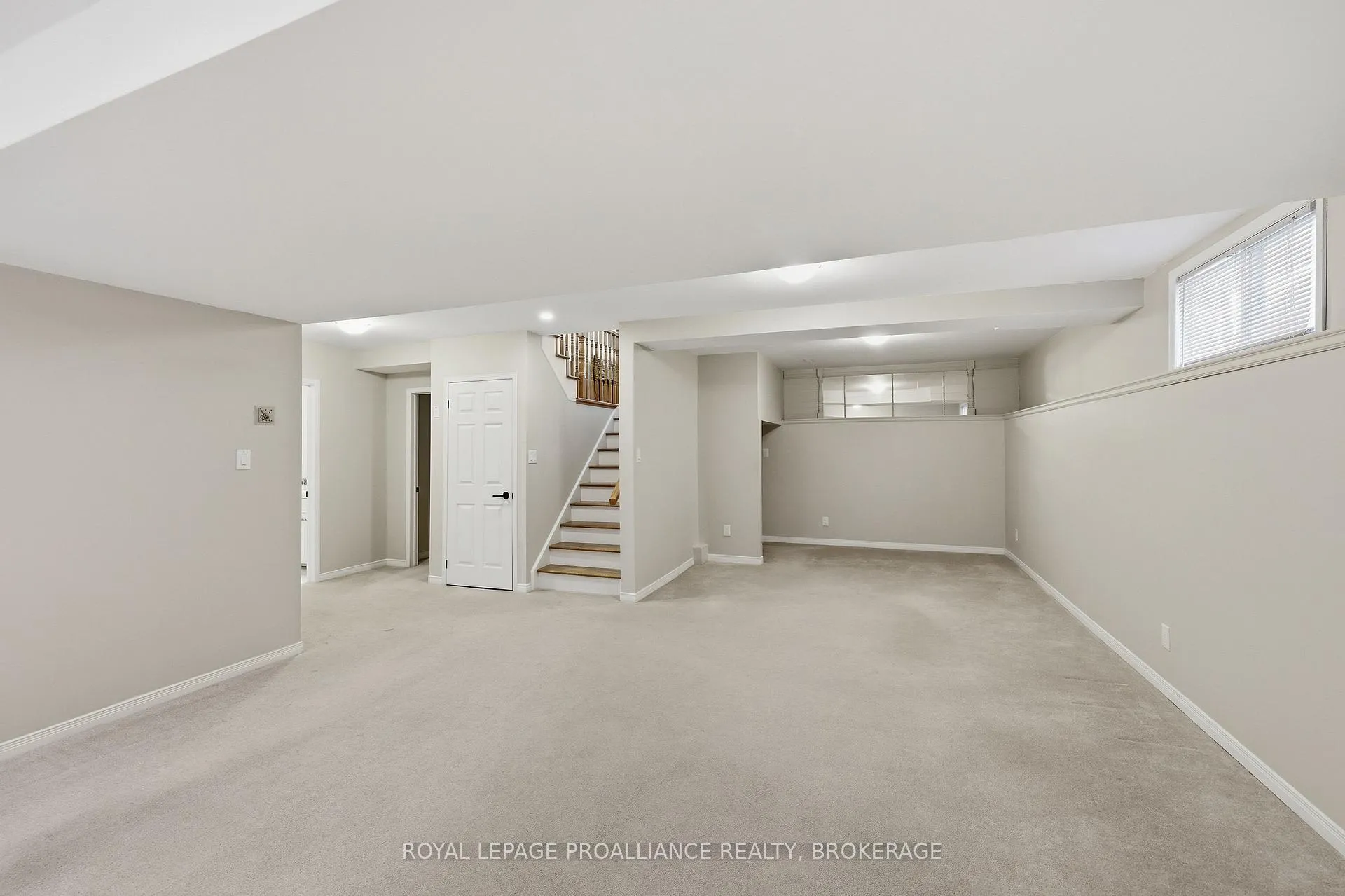 Photo 26 of 1380 Fisher Crescent, Kingston, City Southwest — HOMEH