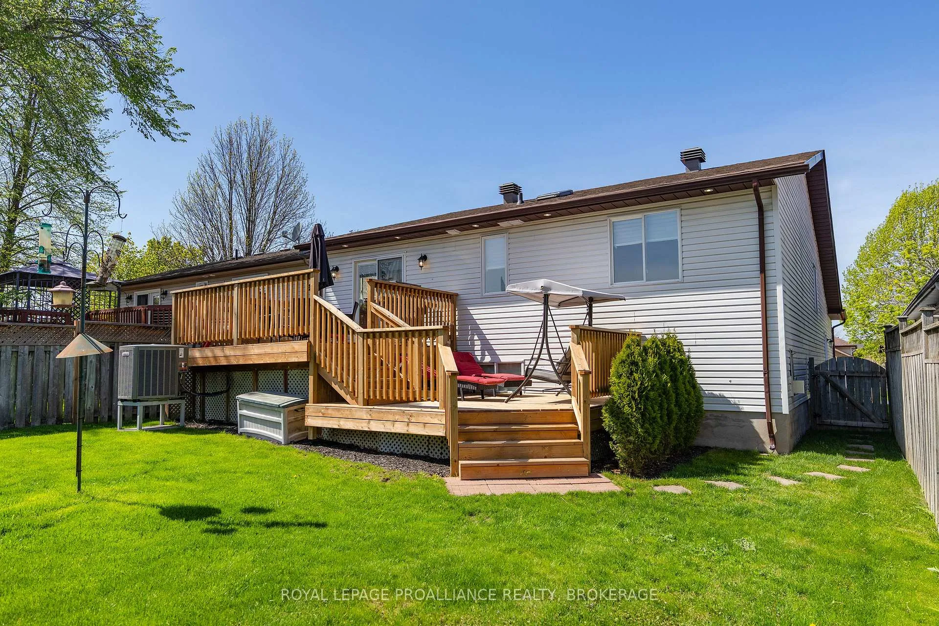 Photo 33 of 1380 Fisher Crescent, Kingston, City Southwest — HOMEH
