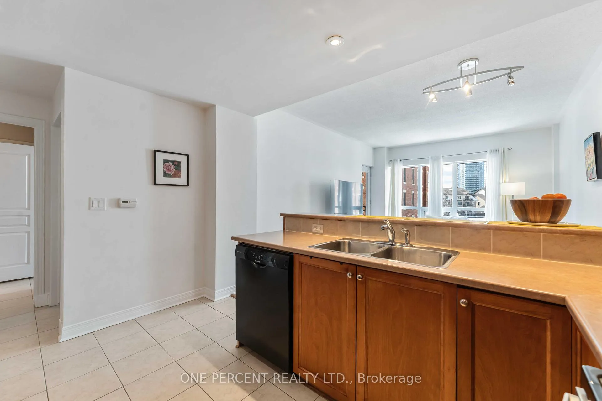 Photo 11 of Unit 316, 955 Beauparc Private, Ottawa, Cyrville — HOMEH