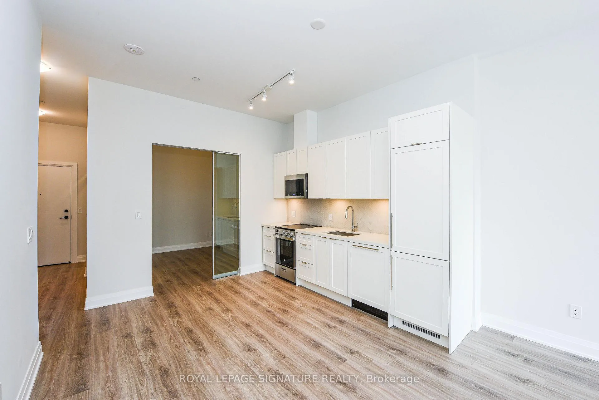 Photo 12 of Unit 508, 430 Square One Drive E, Mississauga, City Centre — HOMEH