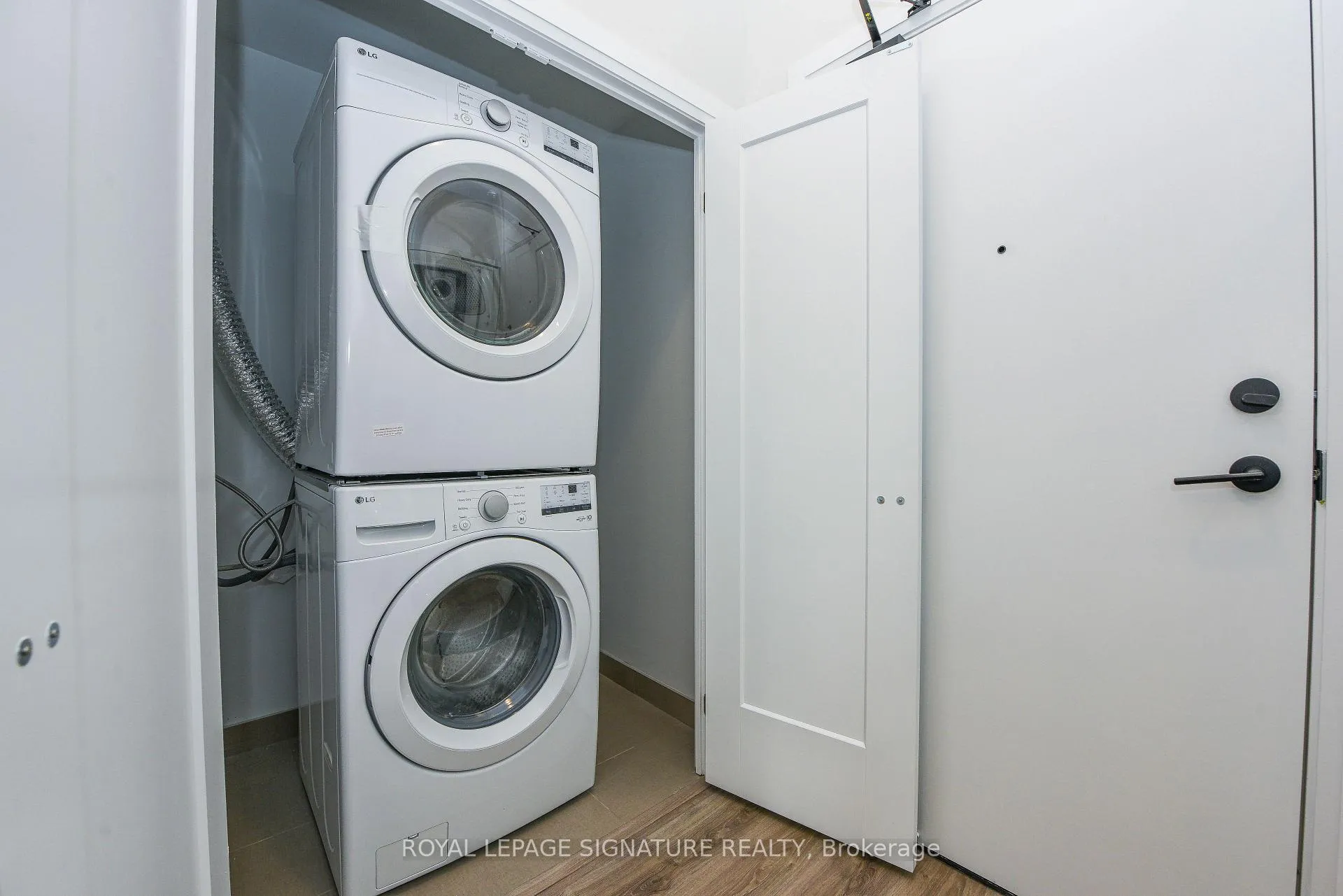 Photo 29 of Unit 508, 430 Square One Drive E, Mississauga, City Centre — HOMEH