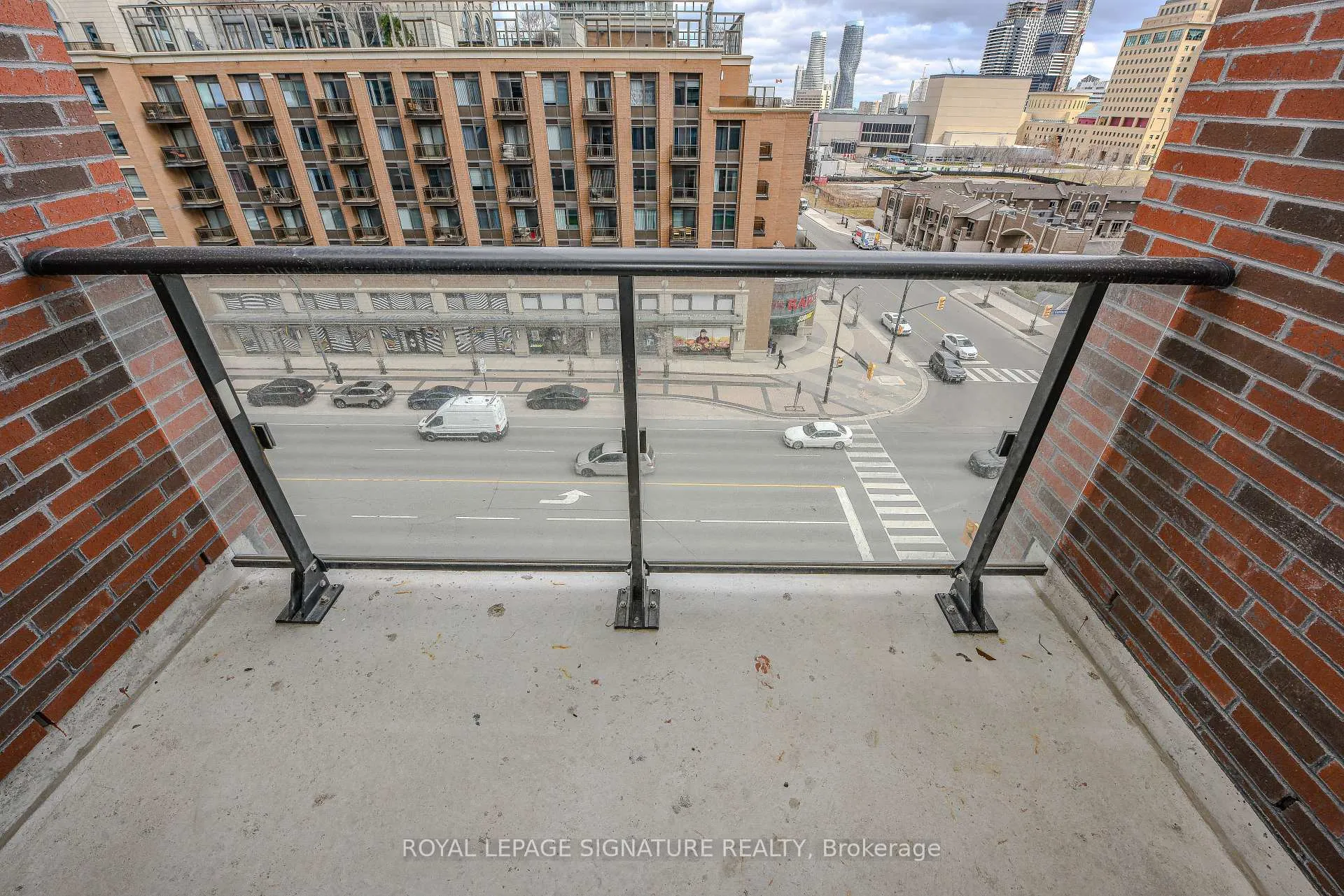 Photo 32 of Unit 508, 430 Square One Drive E, Mississauga, City Centre — HOMEH