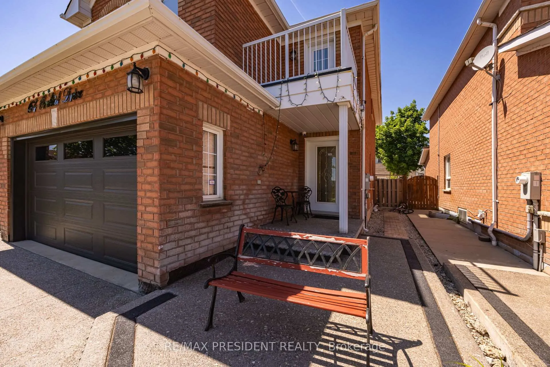 Photo 4 of 64 Orchid Drive, Brampton, Northwest Sandalwood Parkway — HOMEH