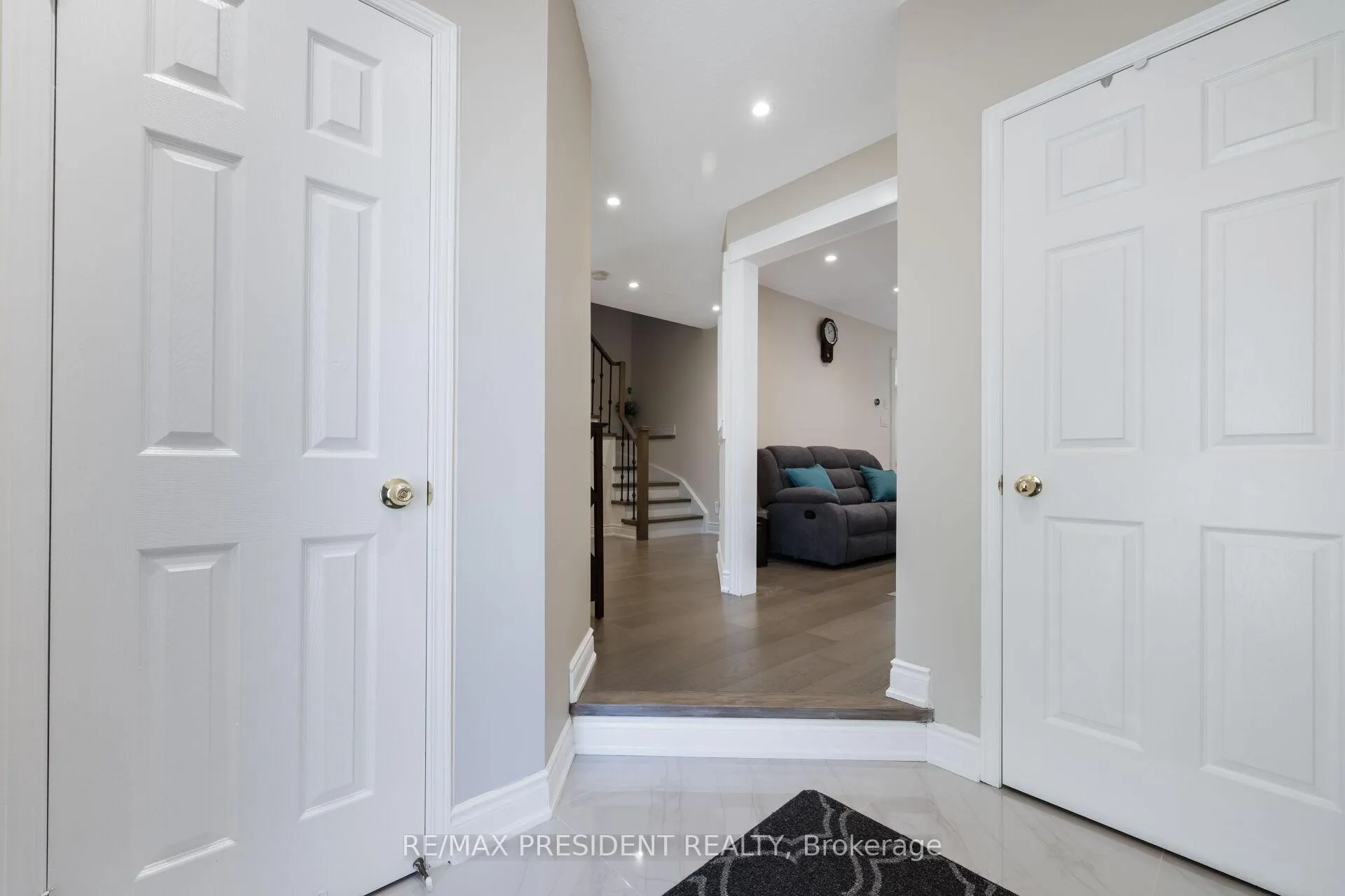 Photo 7 of 64 Orchid Drive, Brampton, Northwest Sandalwood Parkway — HOMEH