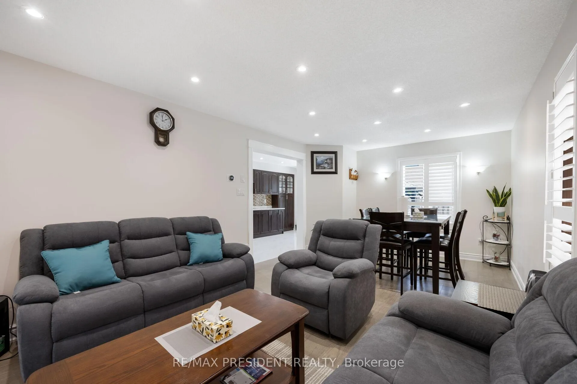 Photo 12 of 64 Orchid Drive, Brampton, Northwest Sandalwood Parkway — HOMEH