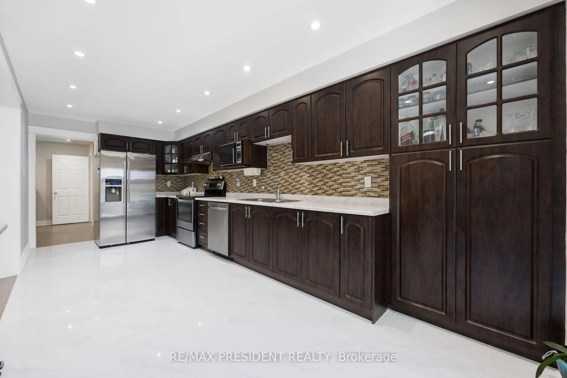 Photo 13 of 64 Orchid Drive, Brampton, Northwest Sandalwood Parkway — HOMEH