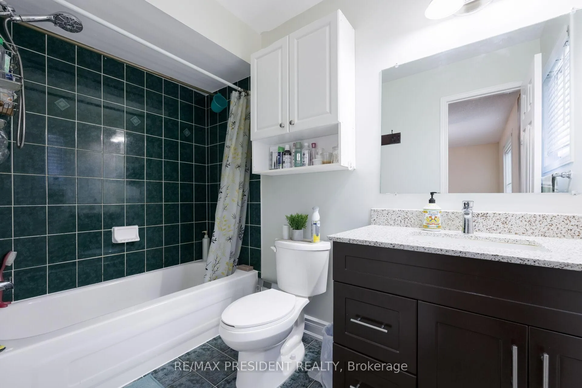 Photo 23 of 64 Orchid Drive, Brampton, Northwest Sandalwood Parkway — HOMEH
