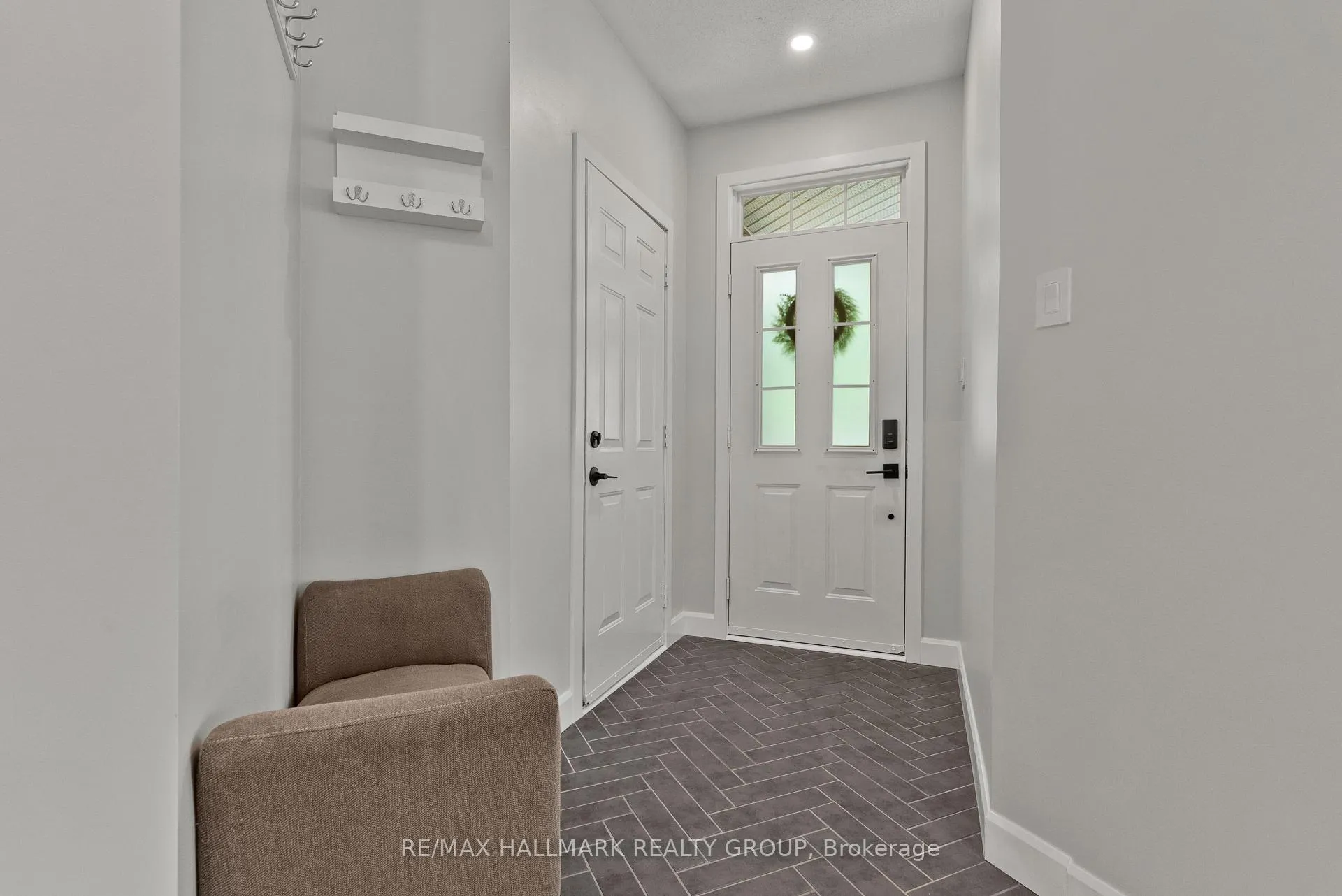 Photo 3 of 65 Alameda Way, Ottawa, Barrhaven - Longfields — HOMEH