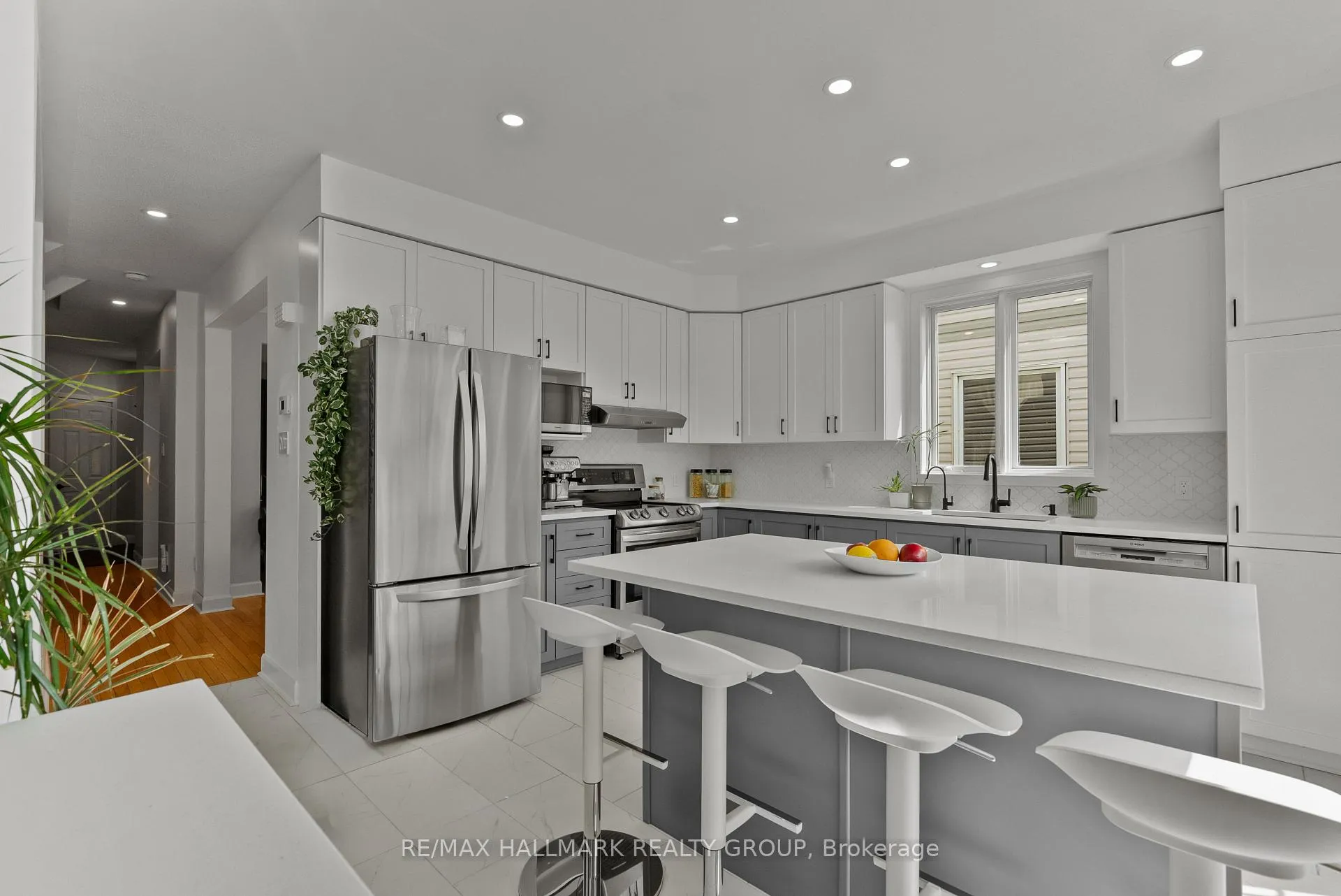 Photo 12 of 65 Alameda Way, Ottawa, Barrhaven - Longfields — HOMEH