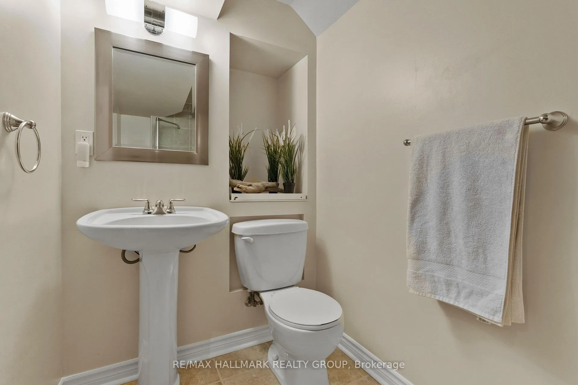 Photo 33 of 65 Alameda Way, Ottawa, Barrhaven - Longfields — HOMEH