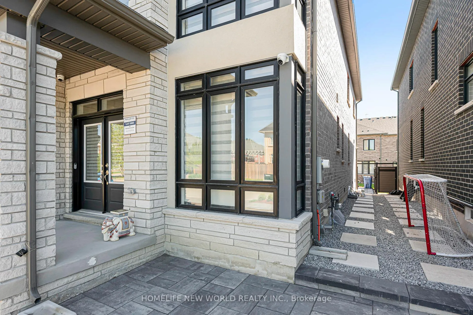 Photo 3 of 80 weslock Crescent, Aurora, Bayview Northeast — HOMEH