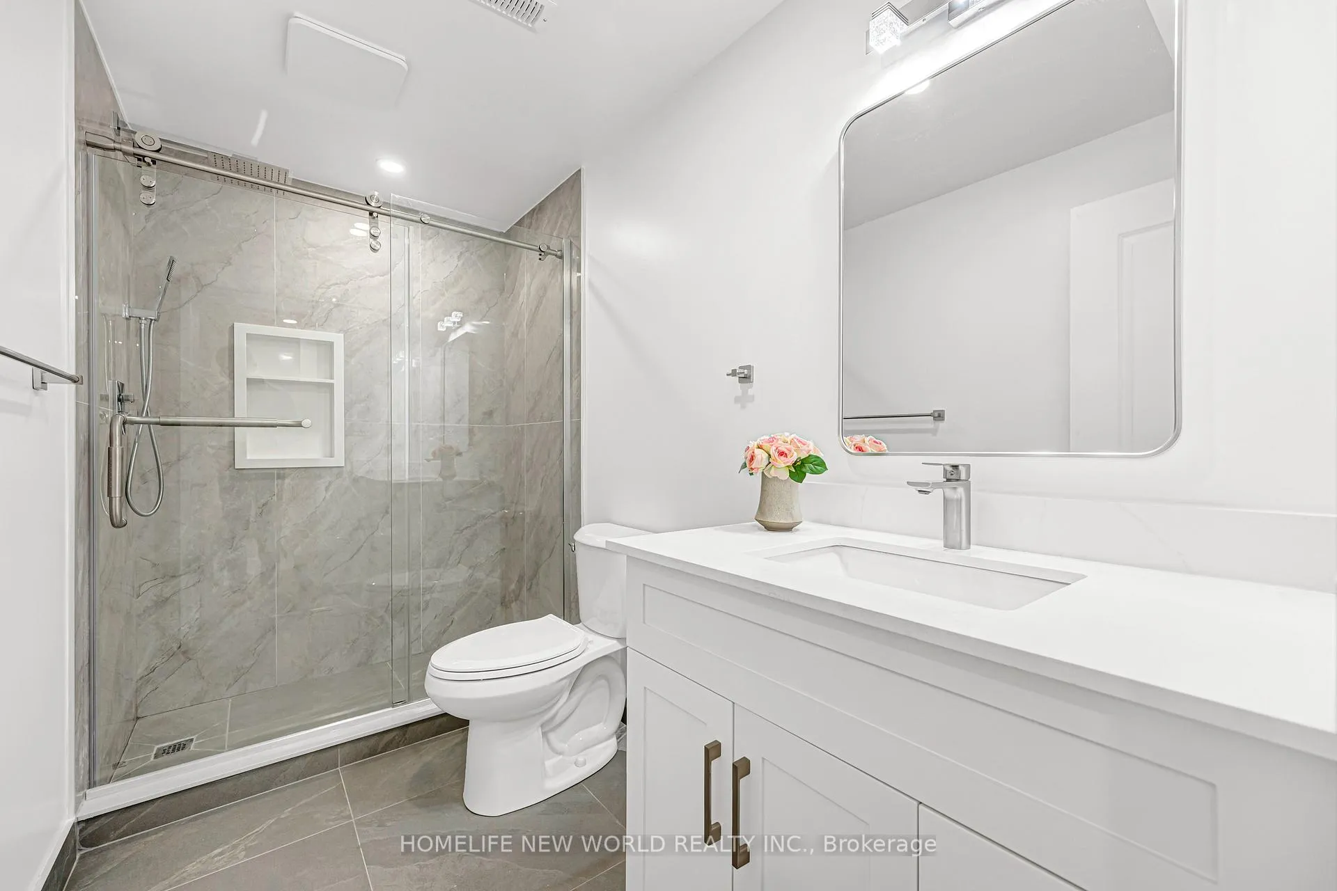 Photo 19 of 80 weslock Crescent, Aurora, Bayview Northeast — HOMEH