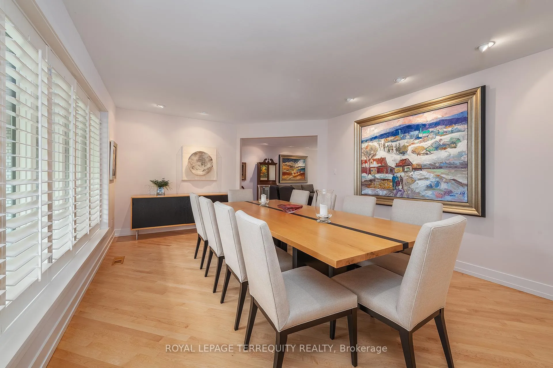 Photo 10 of 496 The Kingsway, Etobicoke, Princess-Rosethorn — HOMEH
