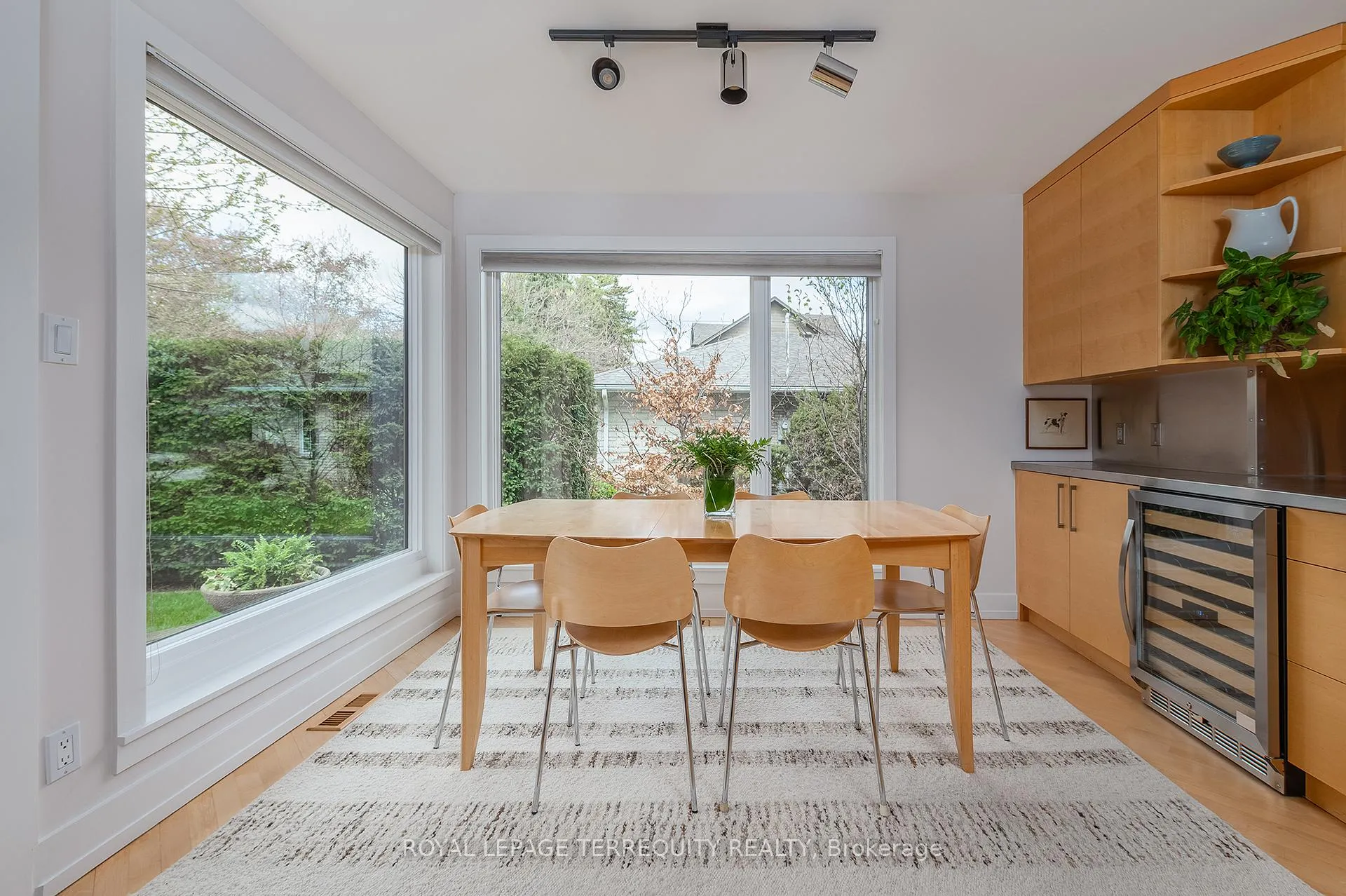 Photo 15 of 496 The Kingsway, Etobicoke, Princess-Rosethorn — HOMEH