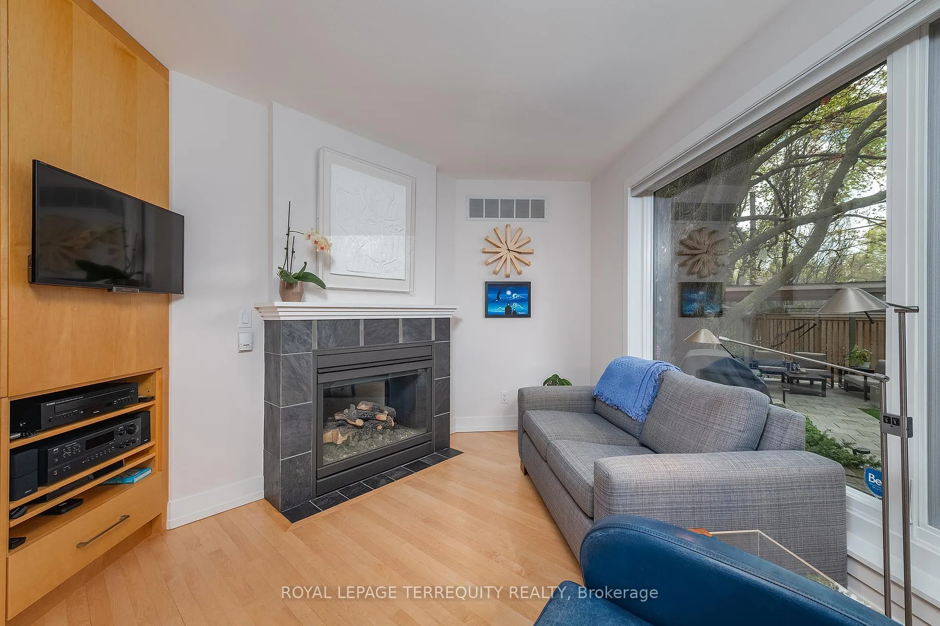 Photo 18 of 496 The Kingsway, Etobicoke, Princess-Rosethorn — HOMEH