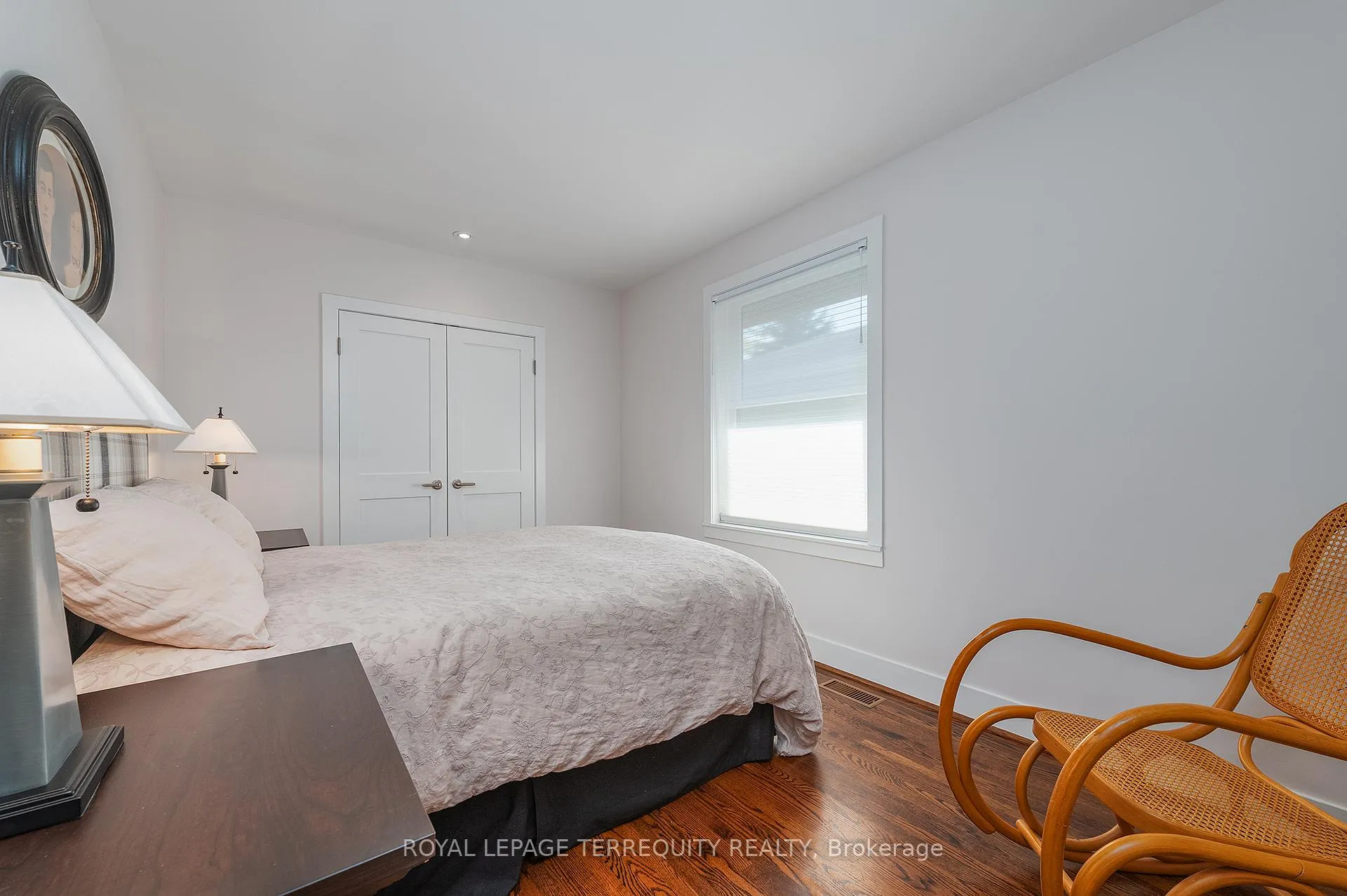 Photo 25 of 496 The Kingsway, Etobicoke, Princess-Rosethorn — HOMEH