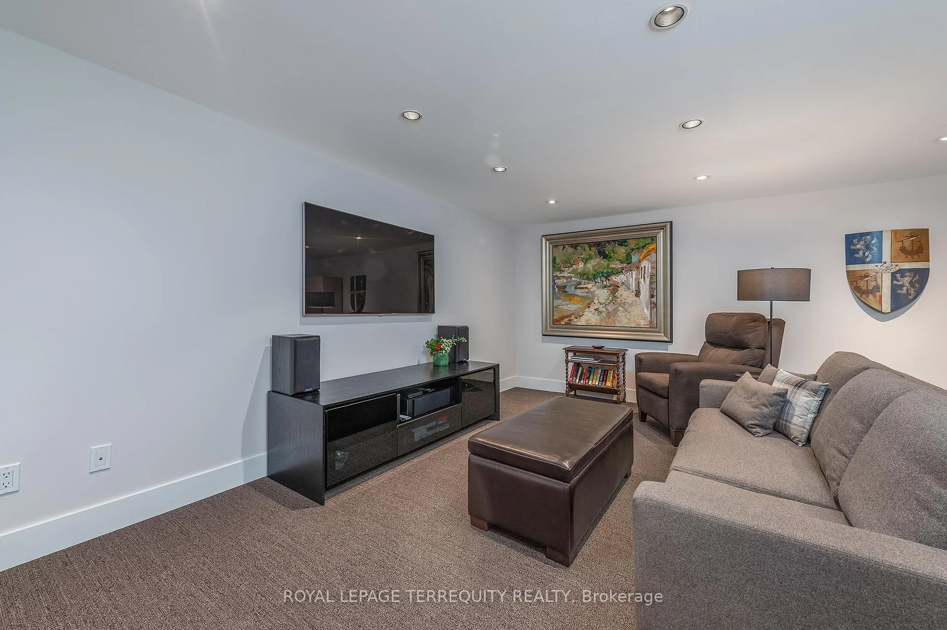 Photo 32 of 496 The Kingsway, Etobicoke, Princess-Rosethorn — HOMEH