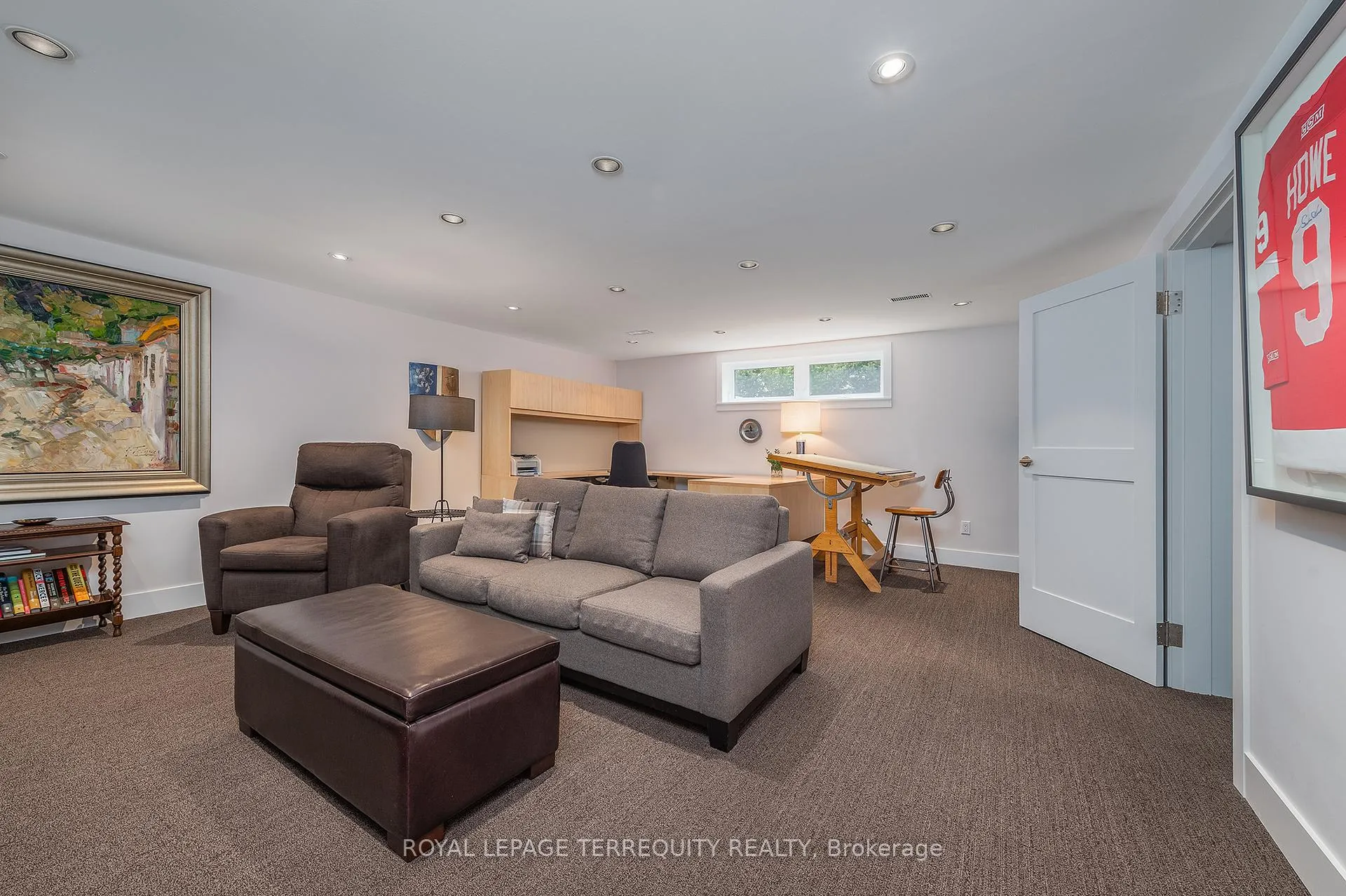 Photo 33 of 496 The Kingsway, Etobicoke, Princess-Rosethorn — HOMEH