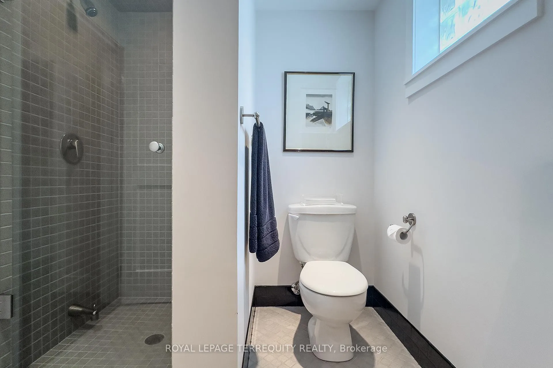 Photo 40 of 496 The Kingsway, Etobicoke, Princess-Rosethorn — HOMEH