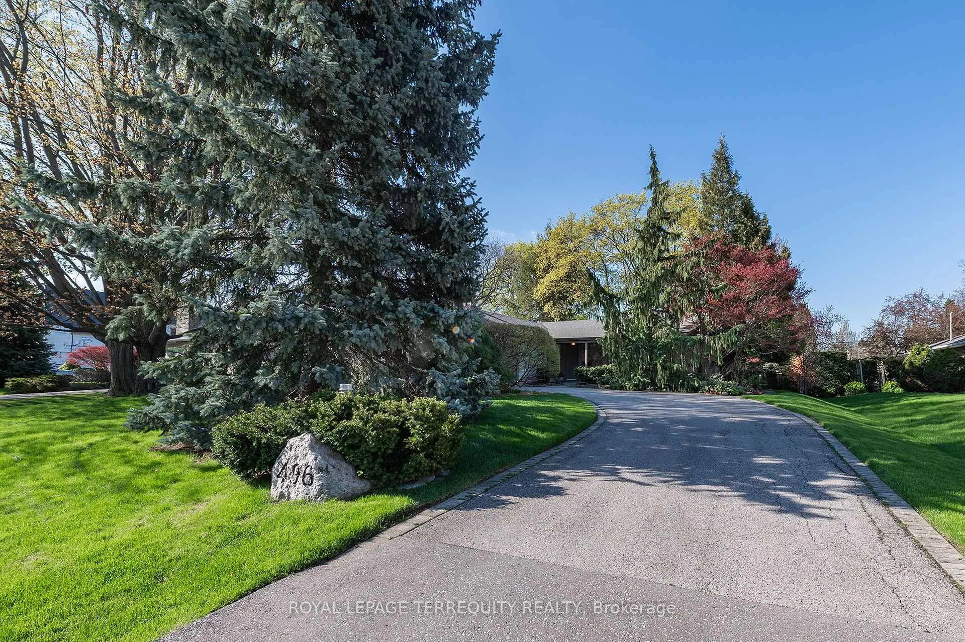 Photo 50 of 496 The Kingsway, Etobicoke, Princess-Rosethorn — HOMEH