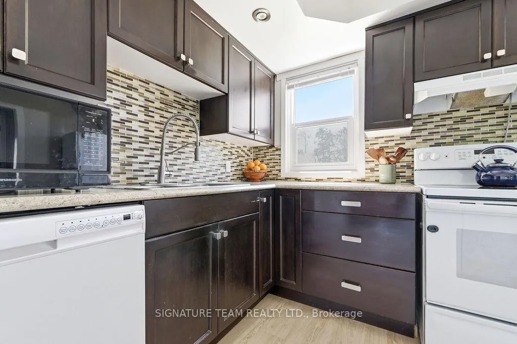 Photo 27 of 301 Chamberlain Street, Pembroke — HOMEH