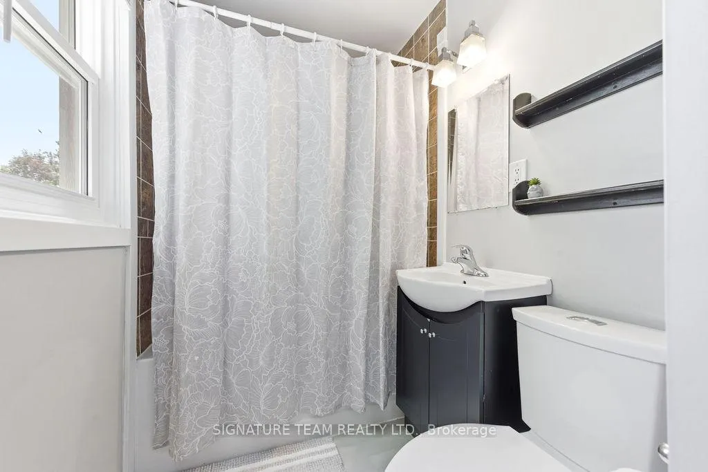 Photo 34 of 301 Chamberlain Street, Pembroke — HOMEH
