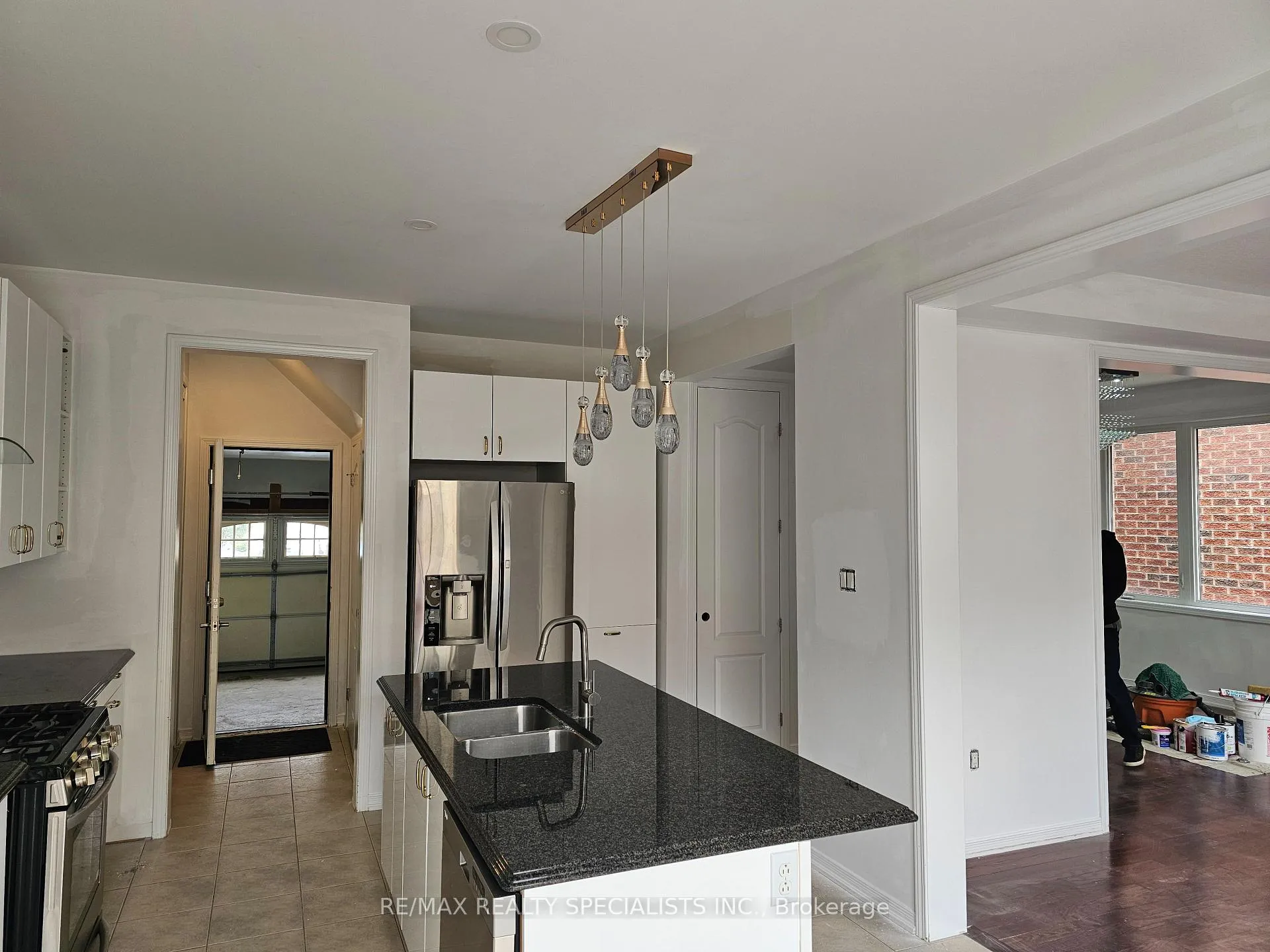 Photo 2 of 243 Seabrook Drive, Kitchener — HOMEH