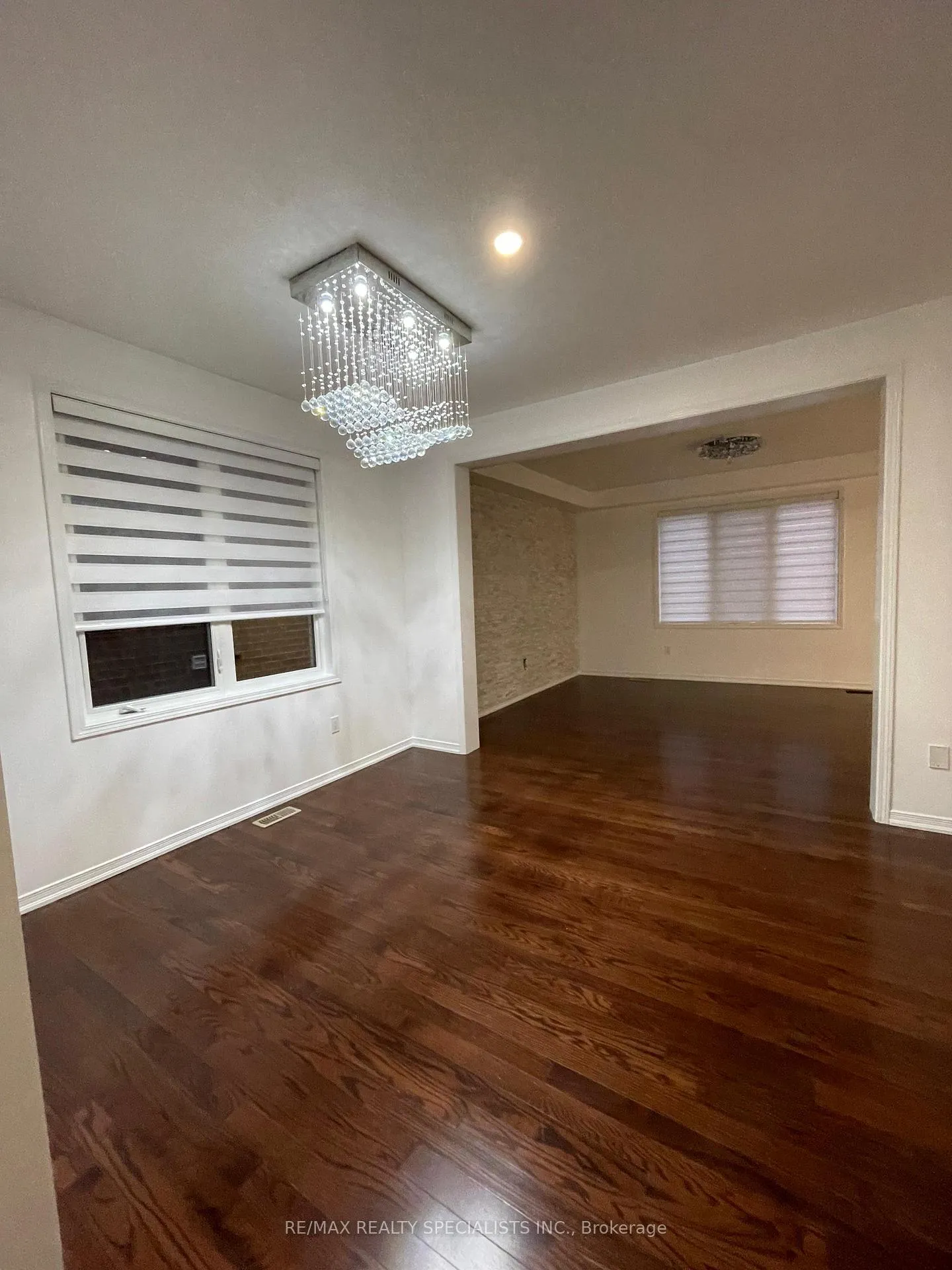 Photo 14 of 243 Seabrook Drive, Kitchener — HOMEH