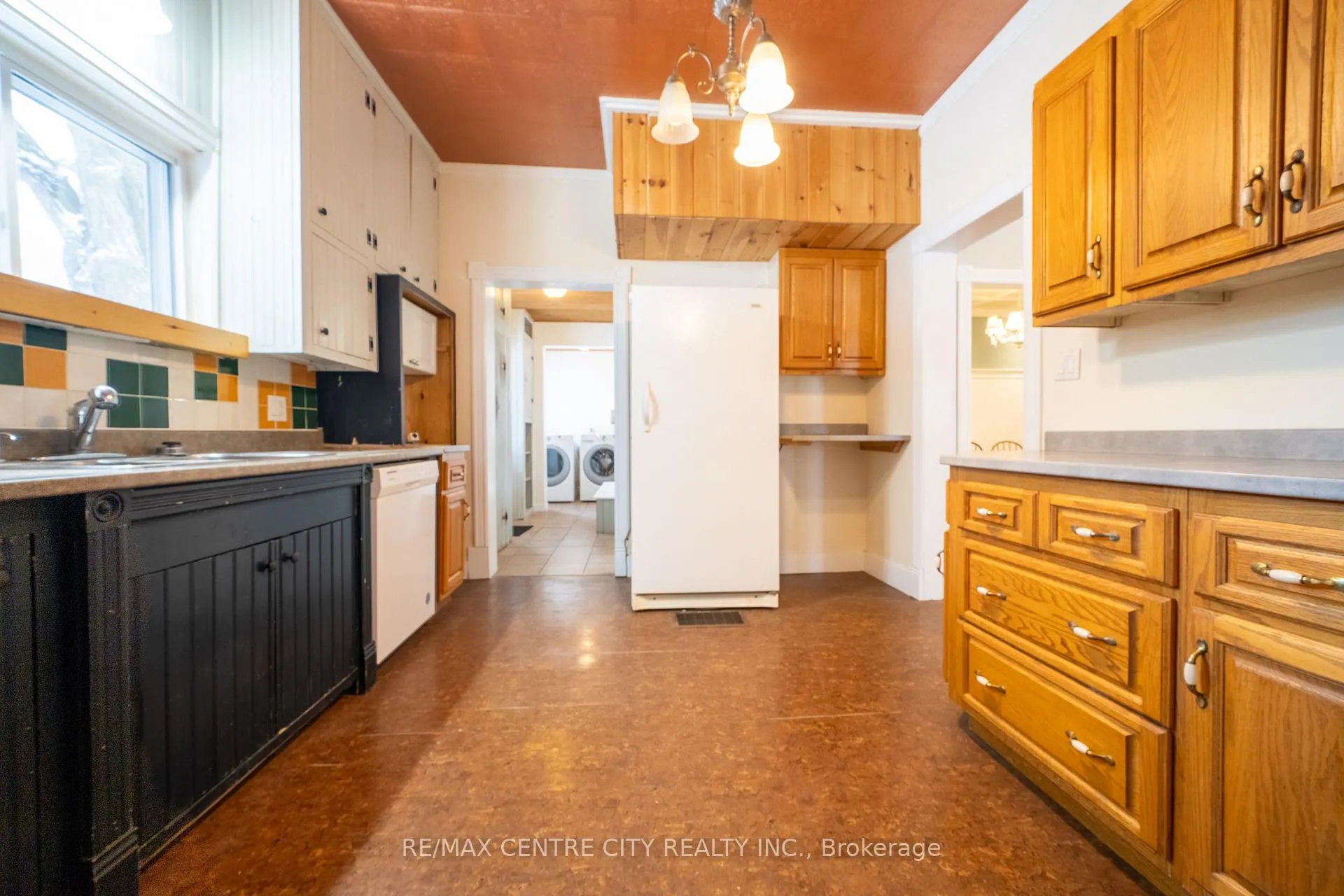 Photo 13 of 182 Victoria Street, Southwest Middlesex, Glencoe — HOMEH