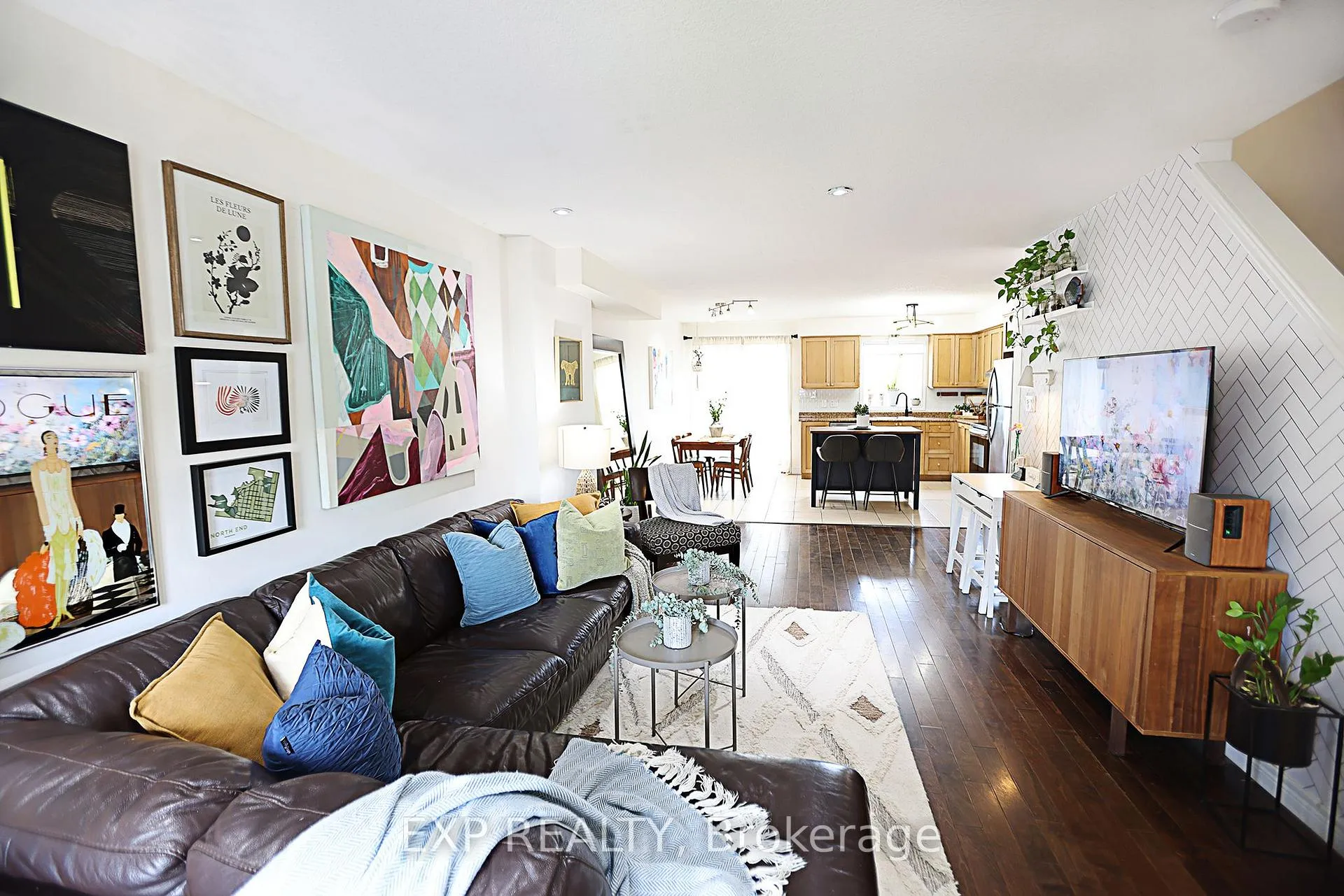 Photo 8 of 360 John Street N, Hamilton, North End — HOMEH