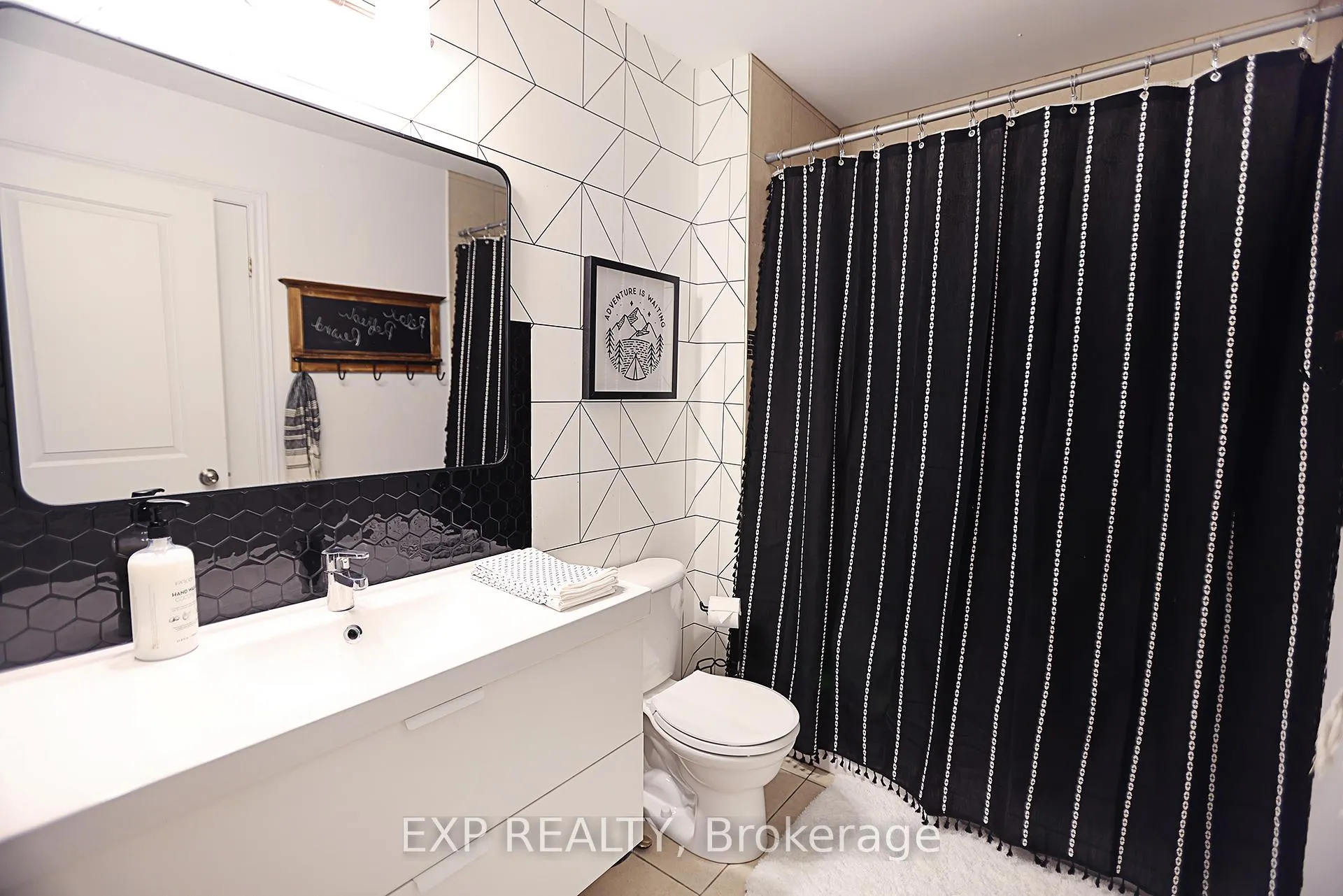 Photo 14 of 360 John Street N, Hamilton, North End — HOMEH