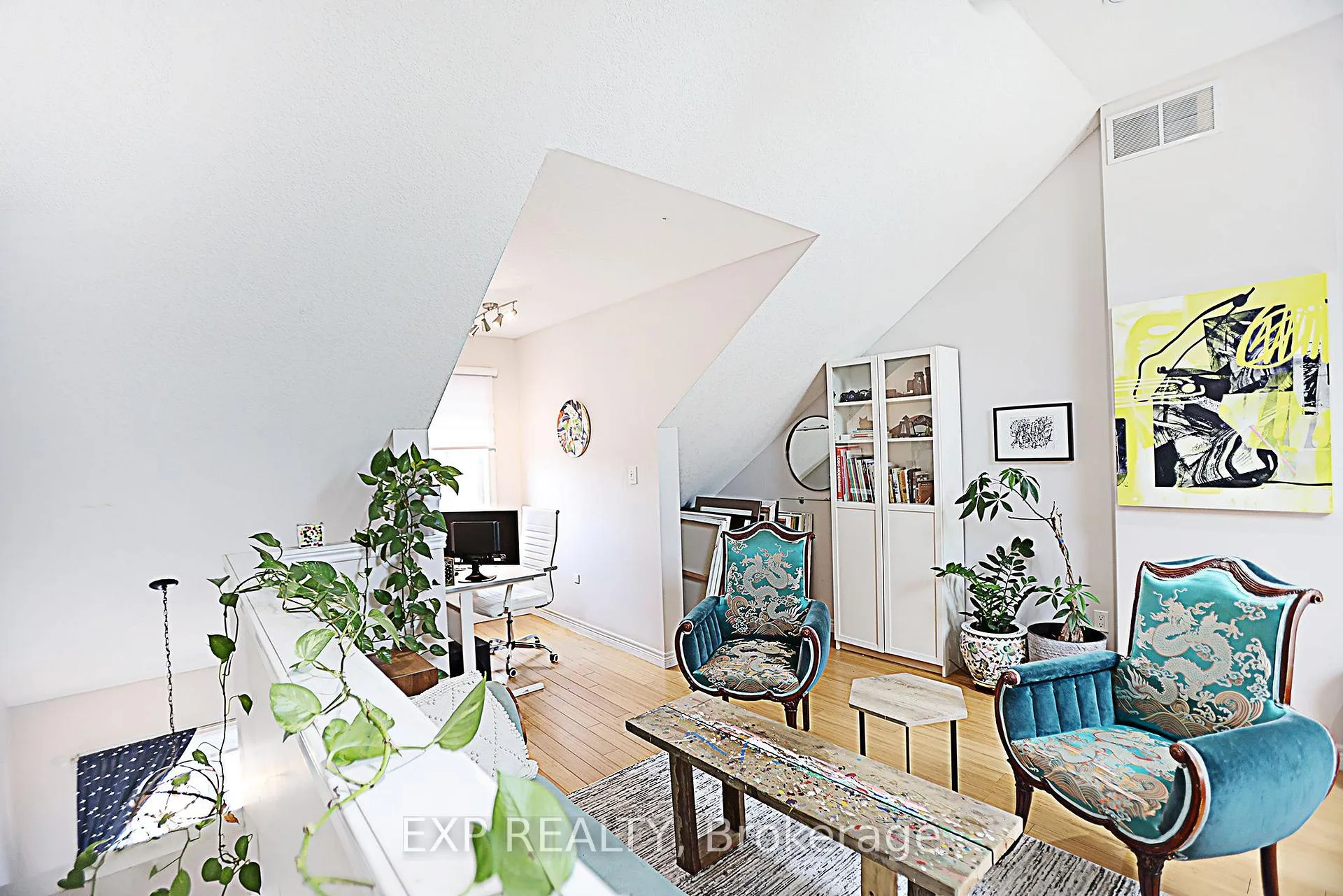 Photo 19 of 360 John Street N, Hamilton, North End — HOMEH