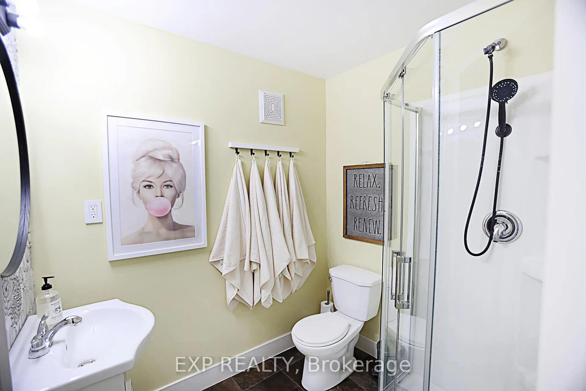 Photo 26 of 360 John Street N, Hamilton, North End — HOMEH