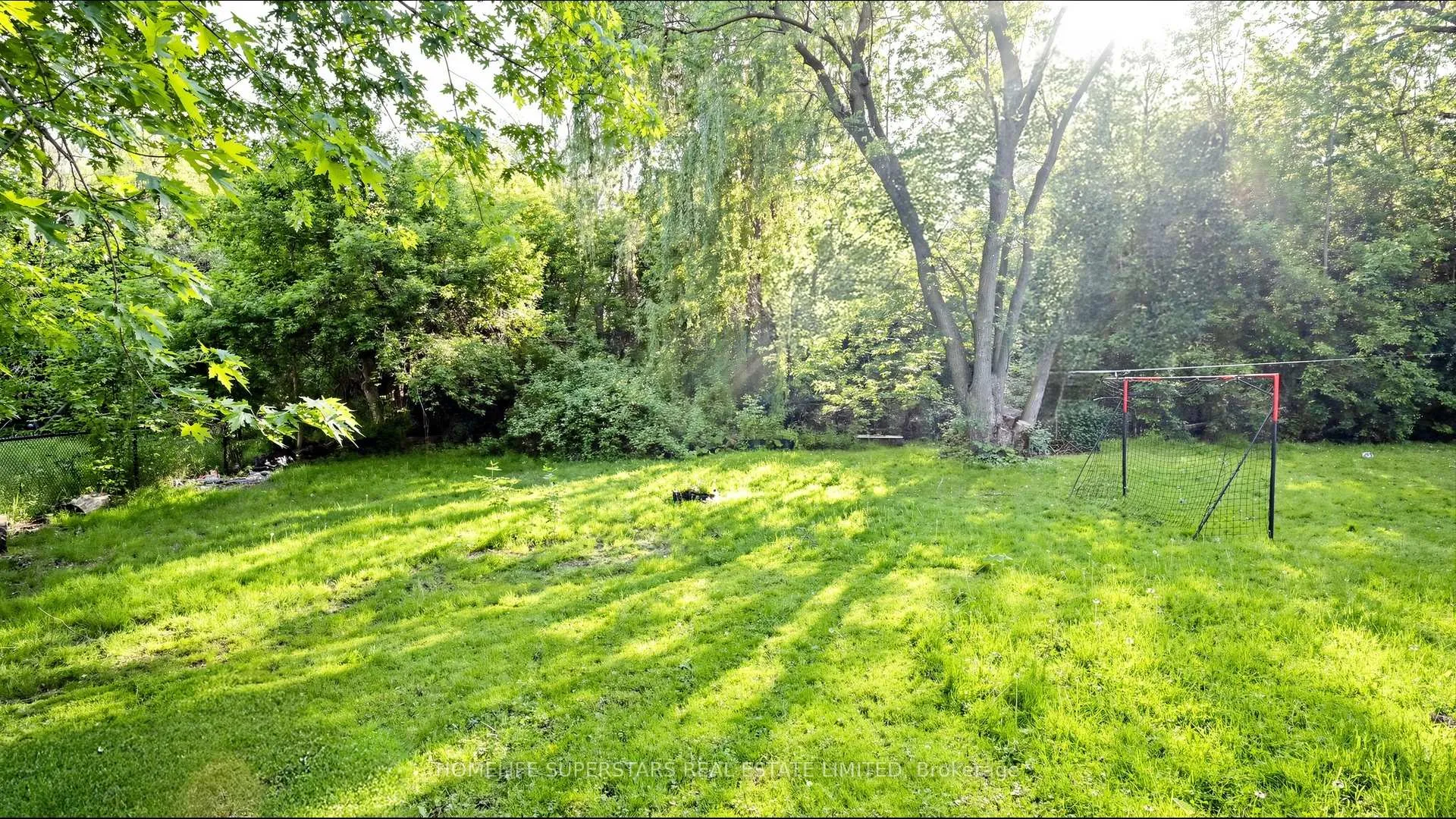Photo 50 of 34 Mercer Drive, Brampton, Downtown Brampton — HOMEH