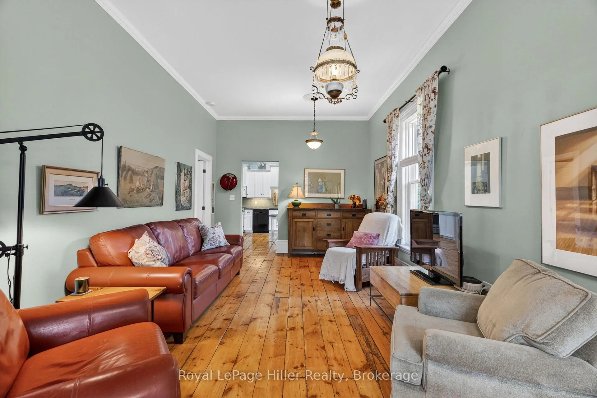 Photo 9 of 34 Bay Street, Stratford — HOMEH
