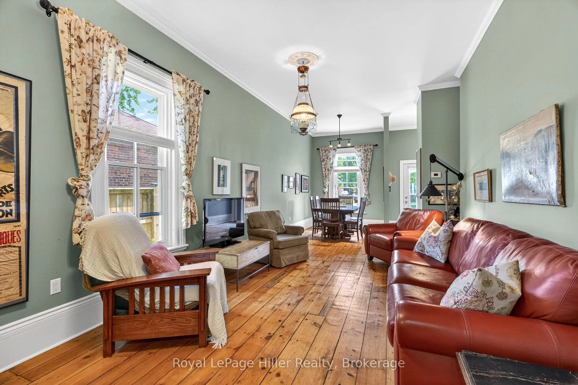 Photo 12 of 34 Bay Street, Stratford — HOMEH