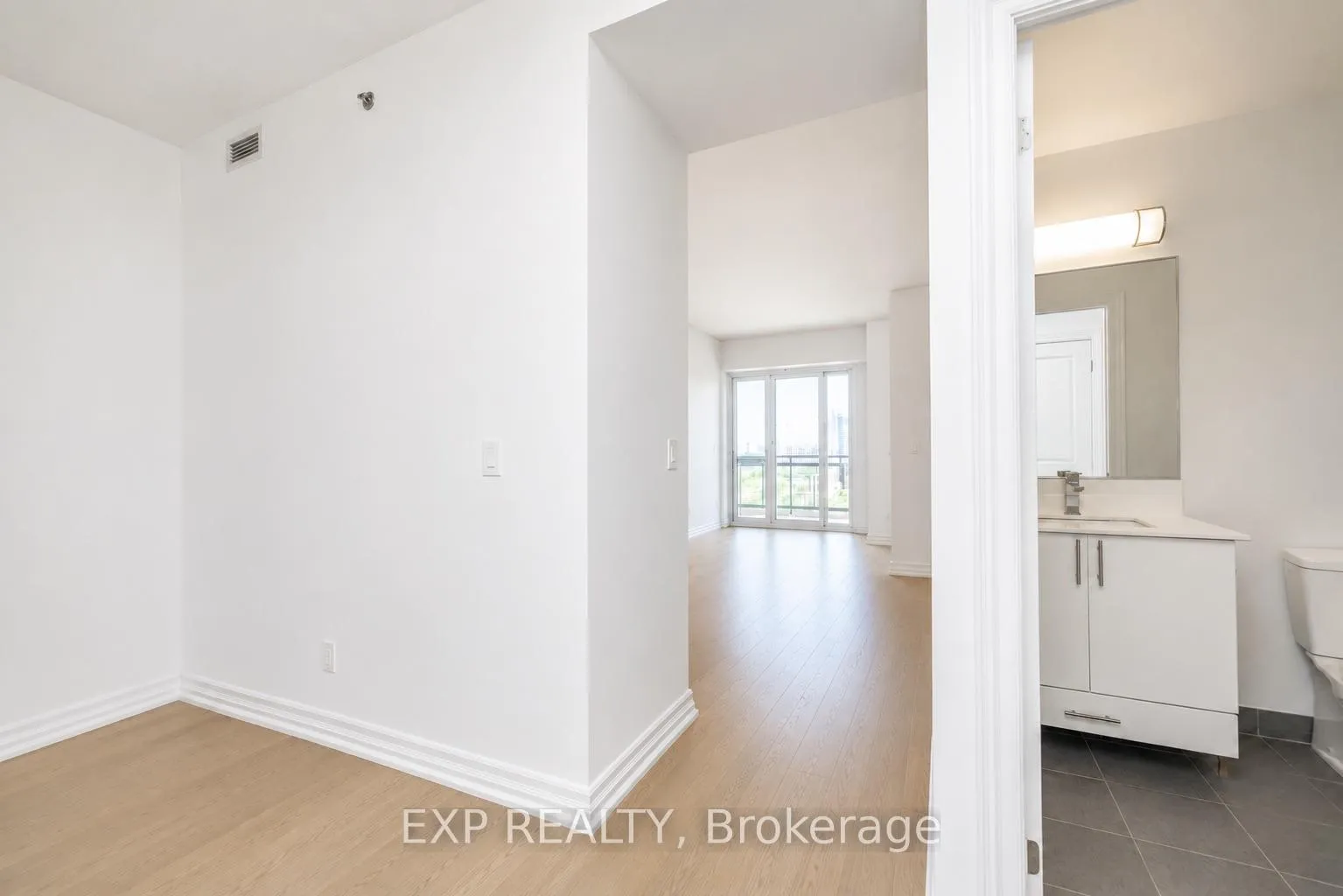 Photo of Unit 1306, 225 Sackville Street