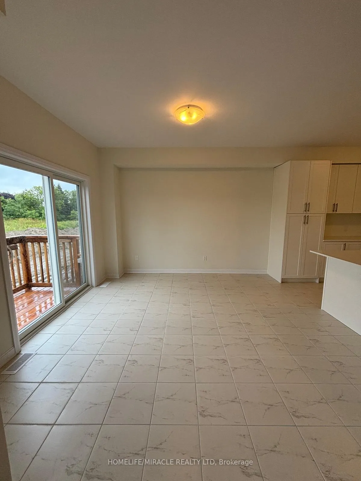 Photo 4 of 80 Oakmont Drive, Loyalist, Bath — HOMEH