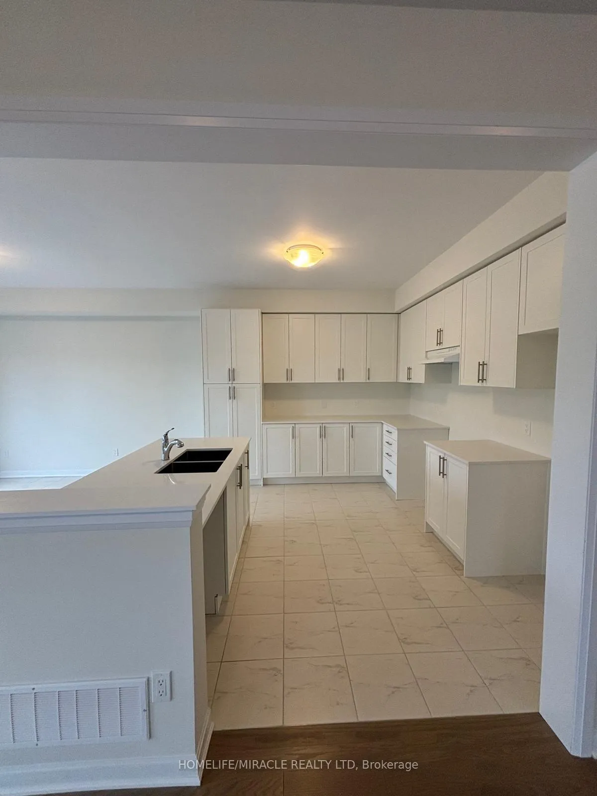 Photo 6 of 80 Oakmont Drive, Loyalist, Bath — HOMEH