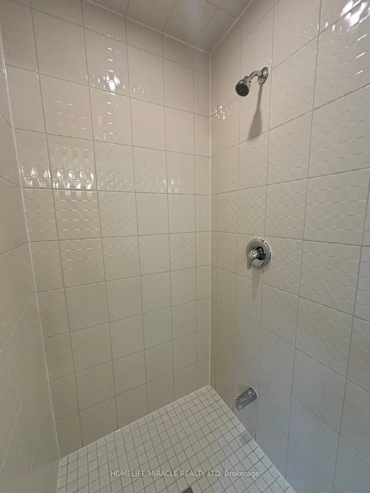 Photo 30 of 80 Oakmont Drive, Loyalist, Bath — HOMEH