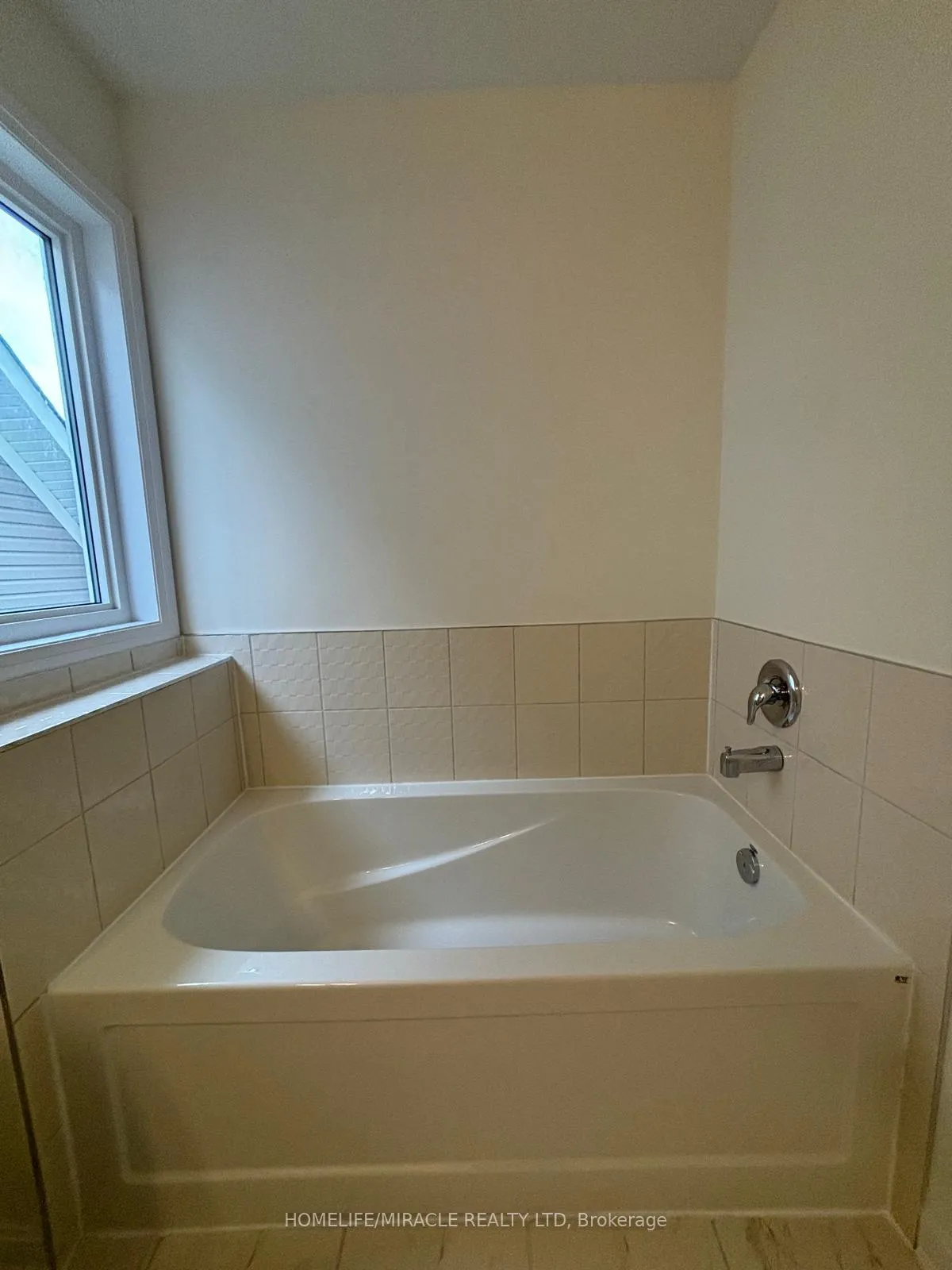 Photo 31 of 80 Oakmont Drive, Loyalist, Bath — HOMEH