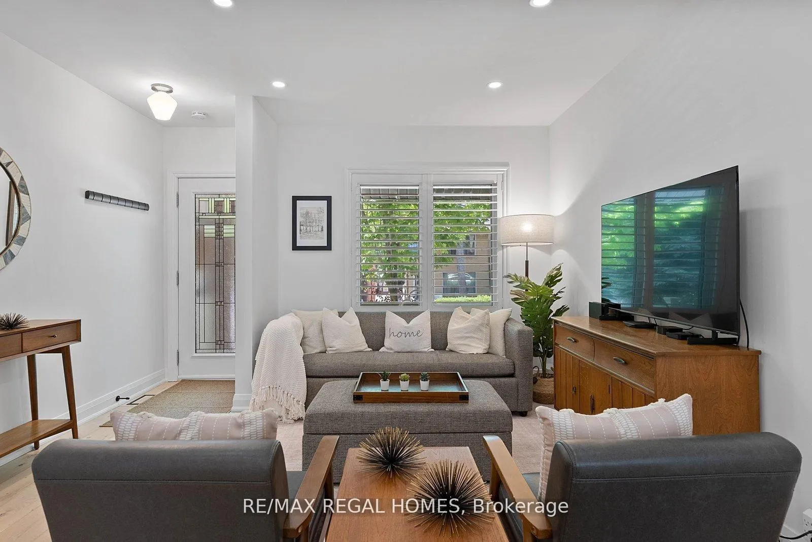 Photo 3 of 459 Ashdale Avenue, Toronto, Greenwood-Coxwell — HOMEH