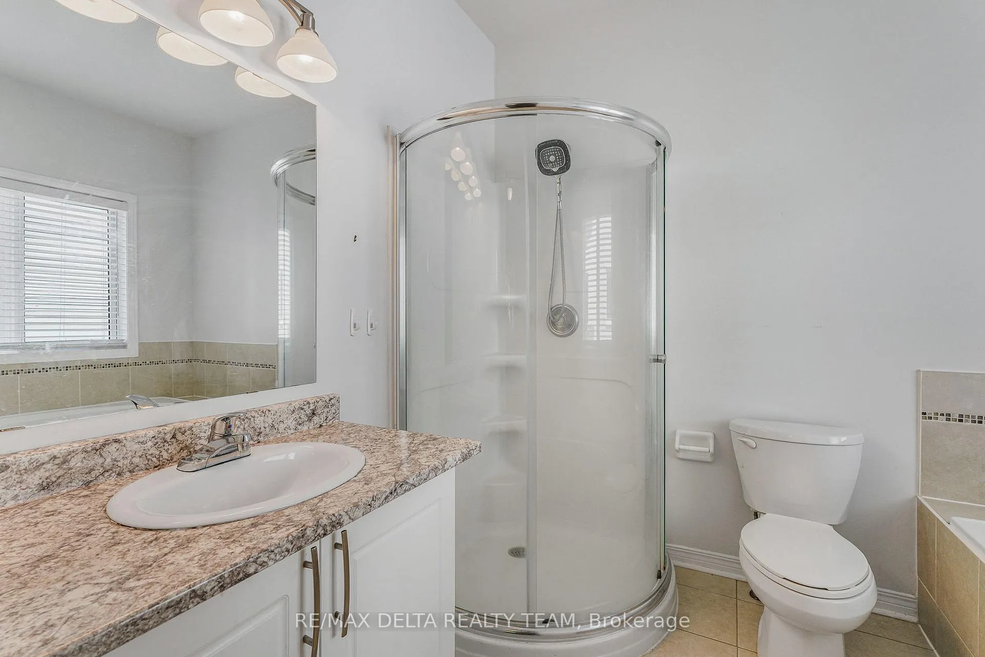Photo 20 of 979 Como Crescent, Ottawa, Fallingbrook/Pineridge — HOMEH