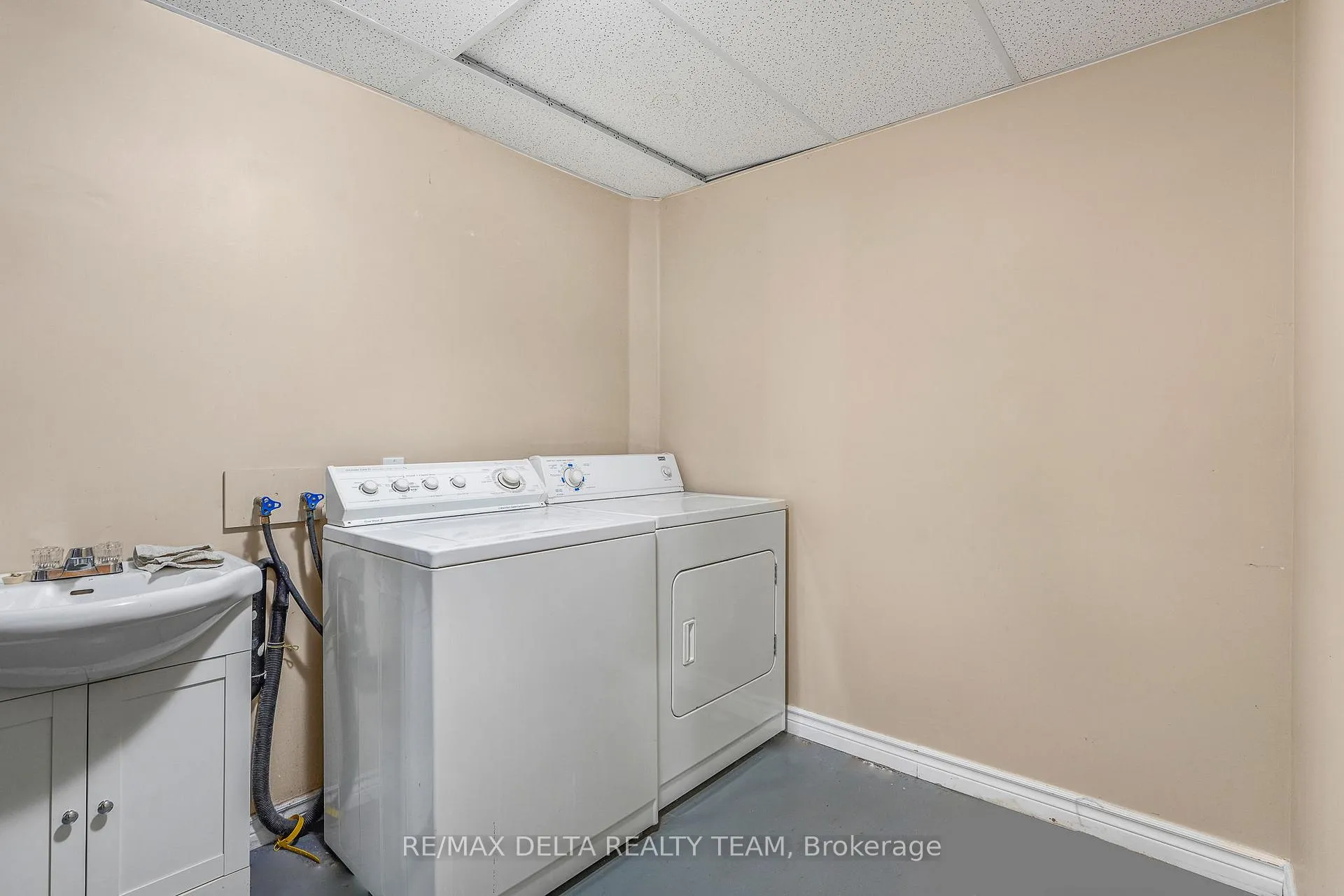 Photo 30 of 979 Como Crescent, Ottawa, Fallingbrook/Pineridge — HOMEH