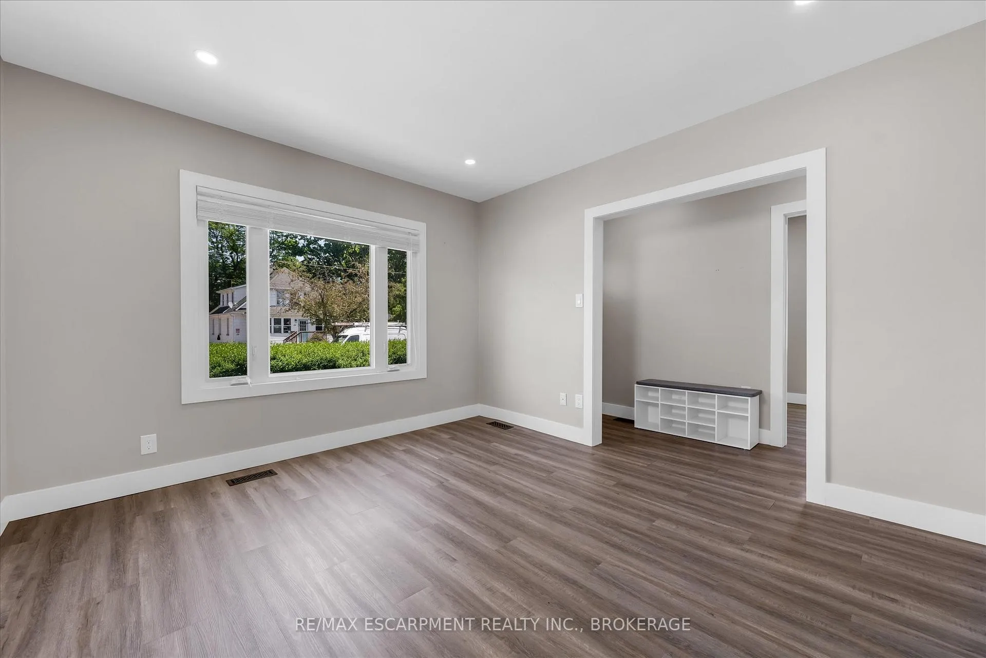 Photo 7 of 19 Lyons Avenue, Welland, Lincoln/Crowland — HOMEH