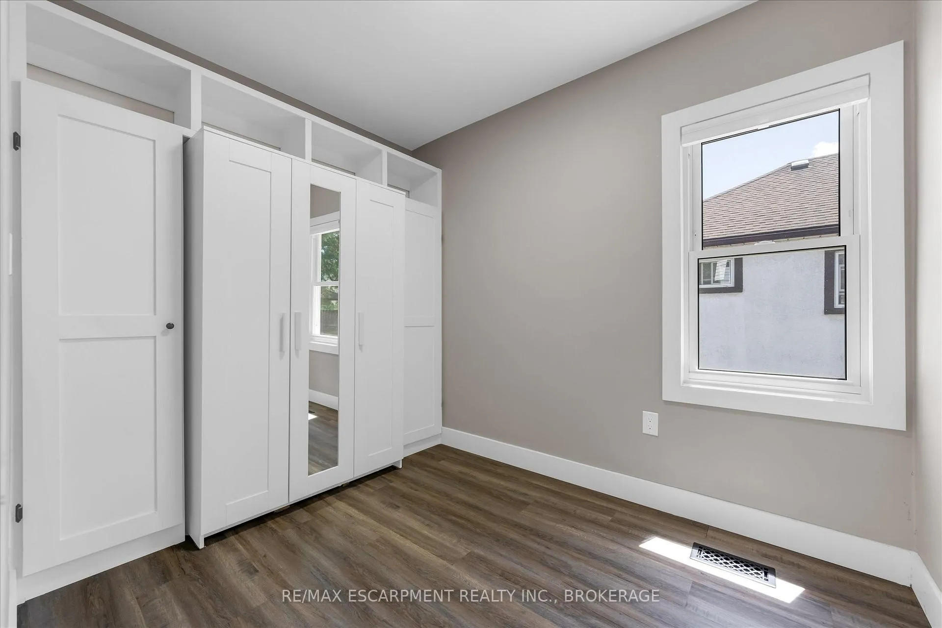 Photo 8 of 19 Lyons Avenue, Welland, Lincoln/Crowland — HOMEH