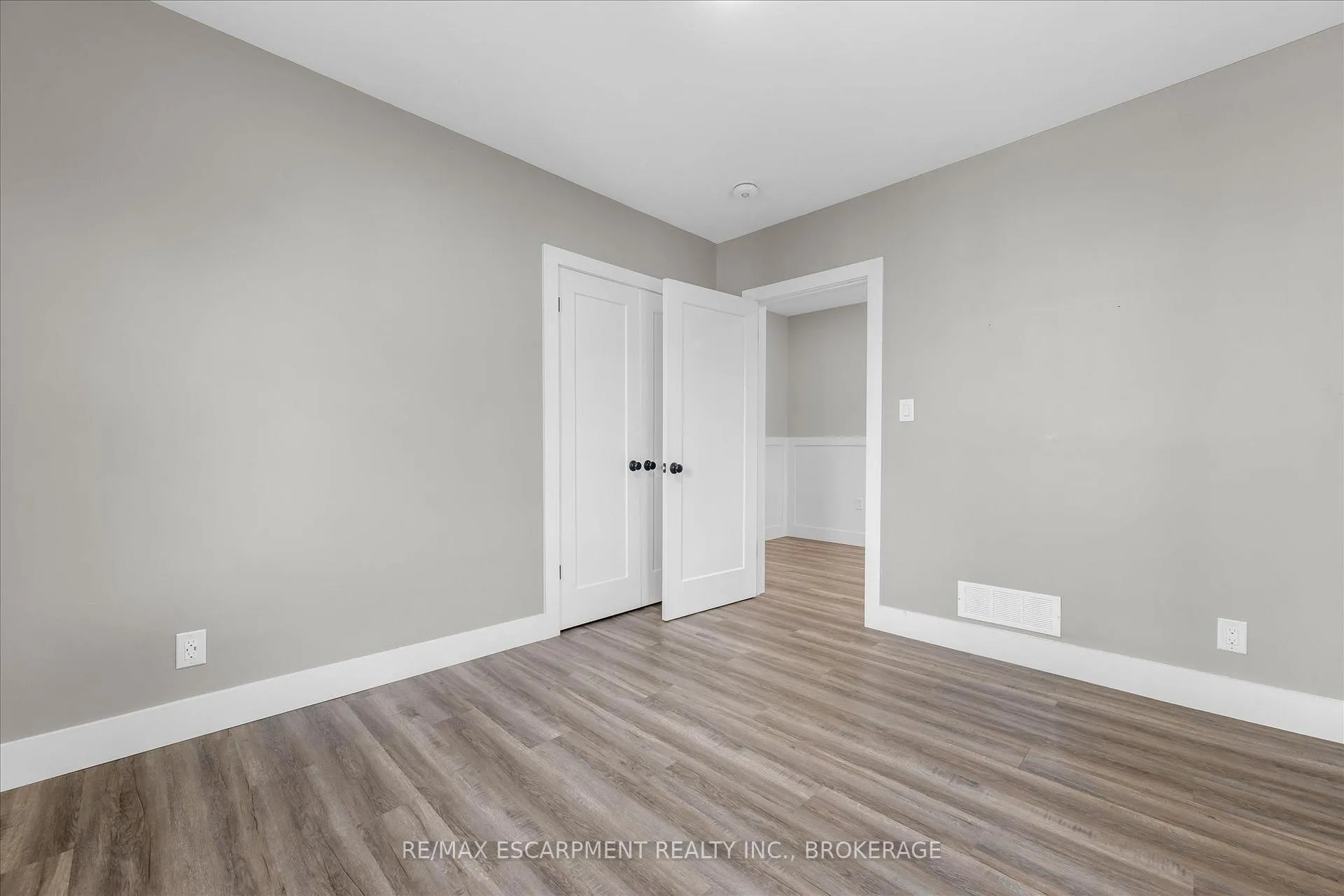 Photo 19 of 19 Lyons Avenue, Welland, Lincoln/Crowland — HOMEH