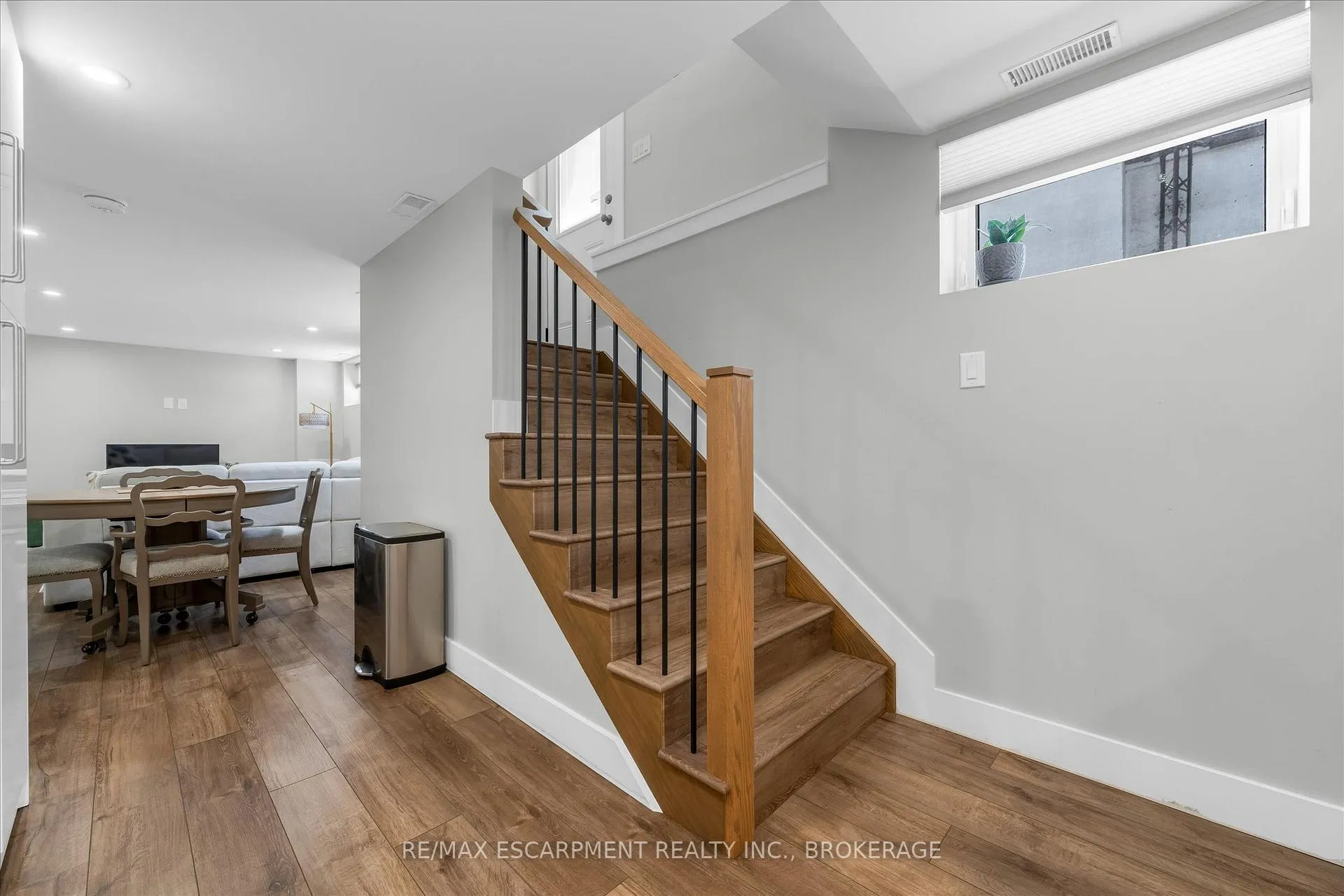 Photo 20 of 19 Lyons Avenue, Welland, Lincoln/Crowland — HOMEH